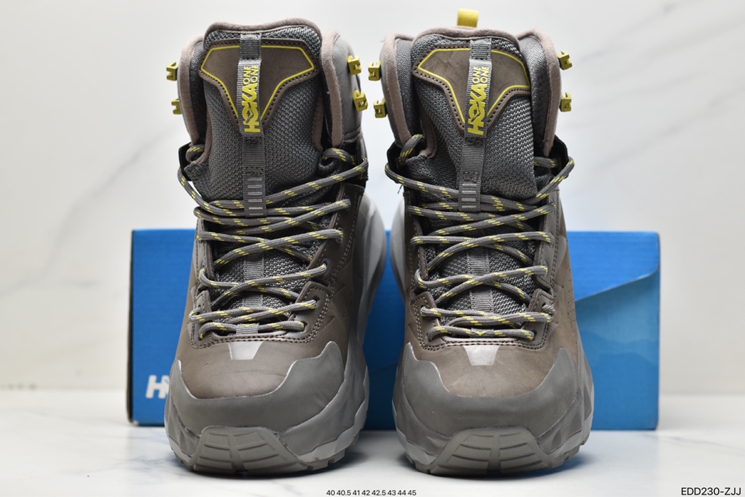 The mountain brand Hoka One One became popular because of its joint project with Engineered Garments 1112030-DOTN