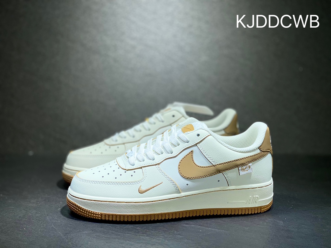 240 Nike Air Force 1 空军一号 FB6836-666