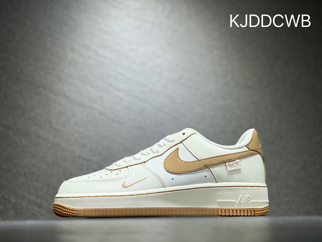 240 Nike Air Force 1 空军一号 FB6836-666