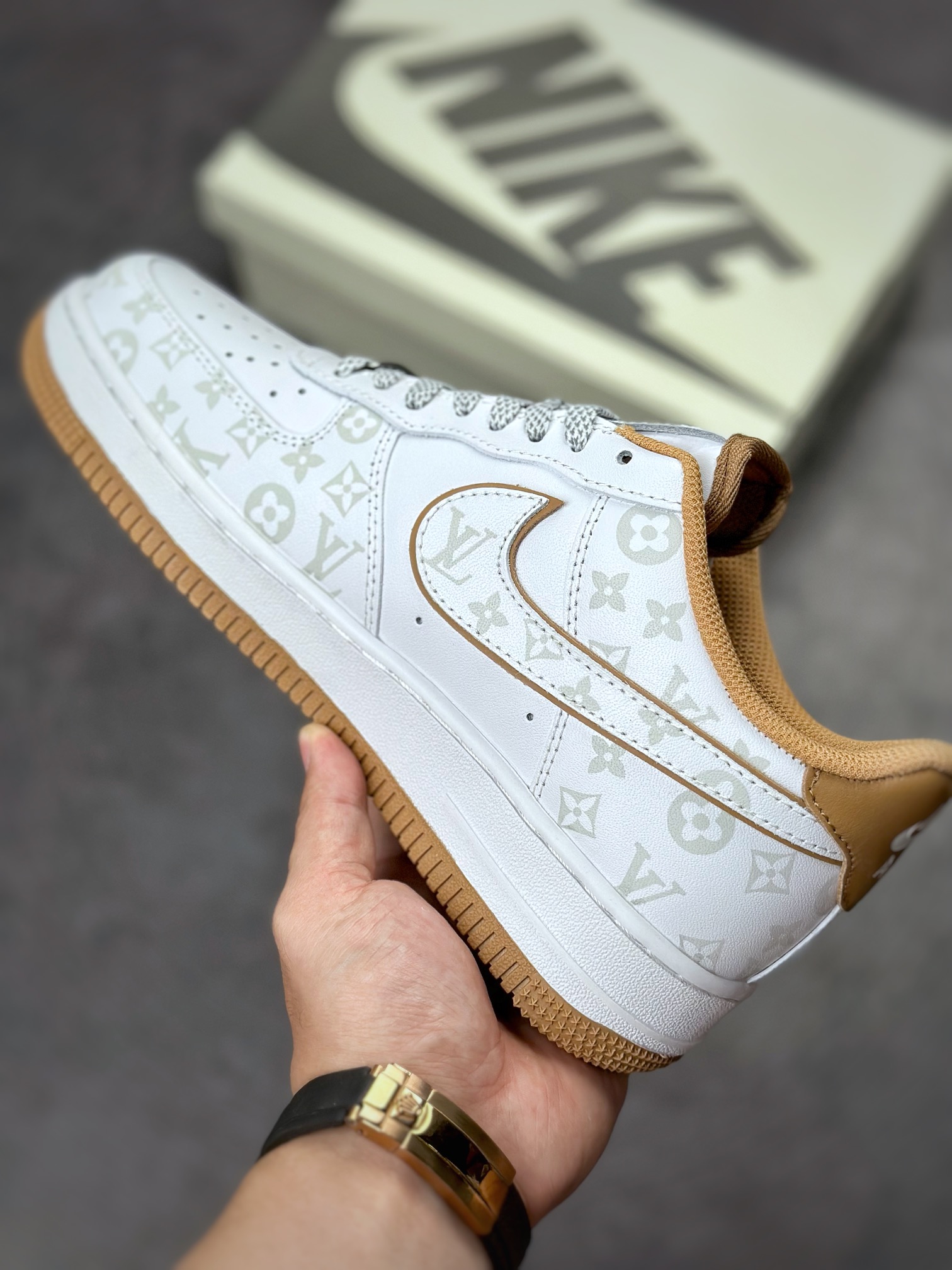 250 Nike Air Force 1 Low 07 LV联名DR9868-300