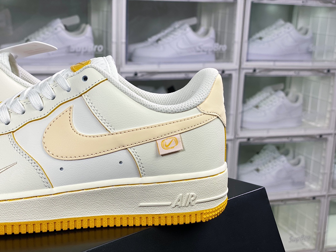 240 Air Force 1 '07 Low QS”Sail White/Yellow Mini Swoosh”空军一号经典低帮板鞋FB1839-222