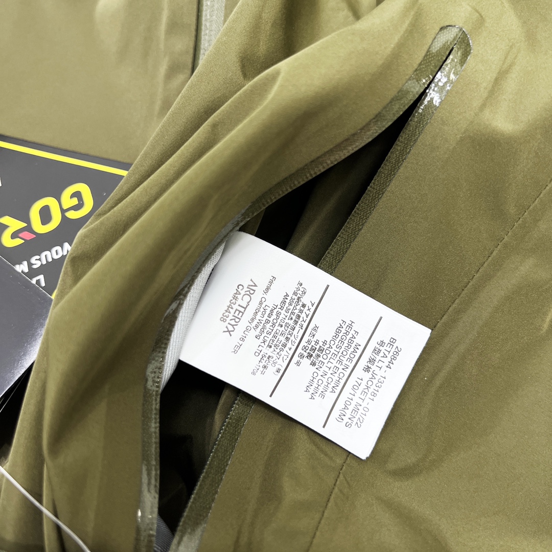 400 ARC‘TERYX/始祖鸟 beta LT系列冲锋衣