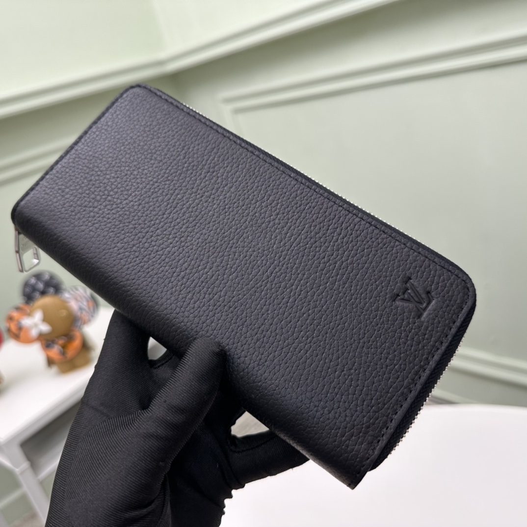 Louis Vuitton M58412 Black Taurillon 10x20x2cm everyday