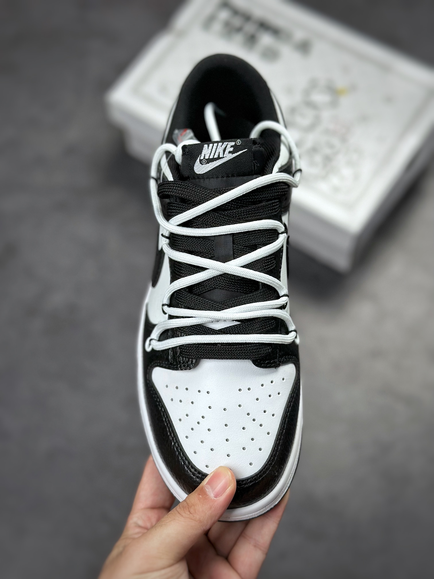 190 NIKE SB Dunk Low 黑白熊猫绑带DD1391-100