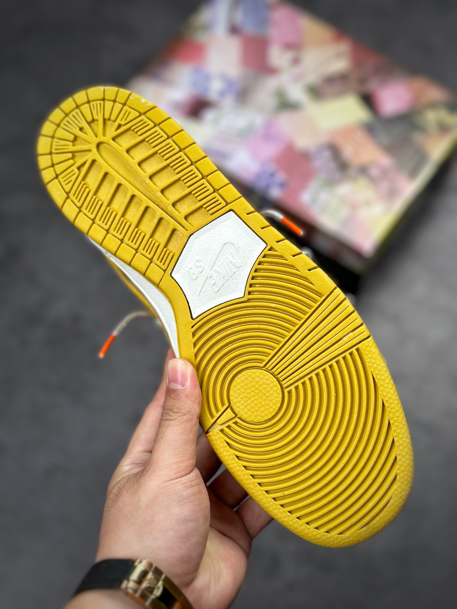 200 Nike Dunk SB 巴黎时装周走秀款 BQ6817-037