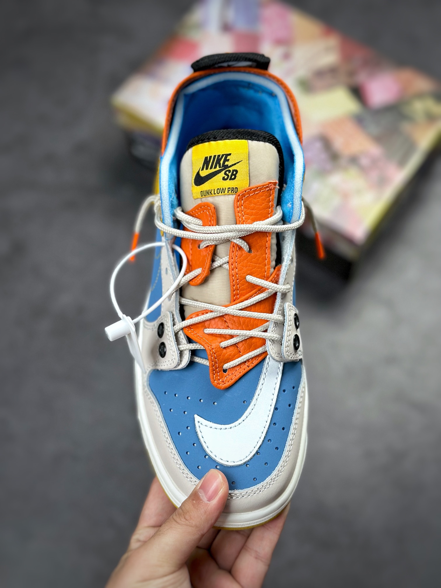 200 Nike Dunk SB 巴黎时装周走秀款 BQ6817-037