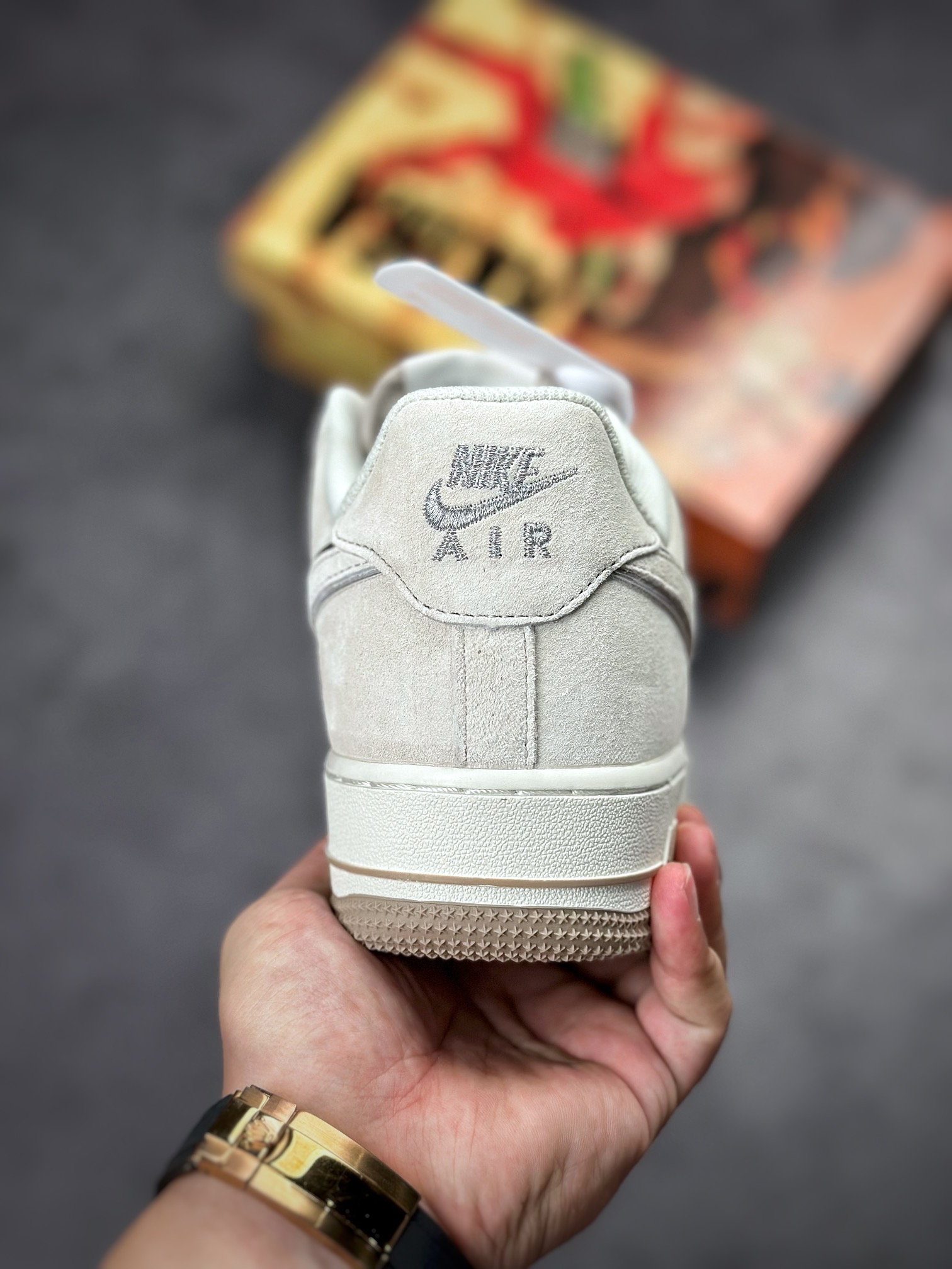 250 Nike Air Force 1 Low 07 大友克洋麂皮卡其灰 DQ3966-183