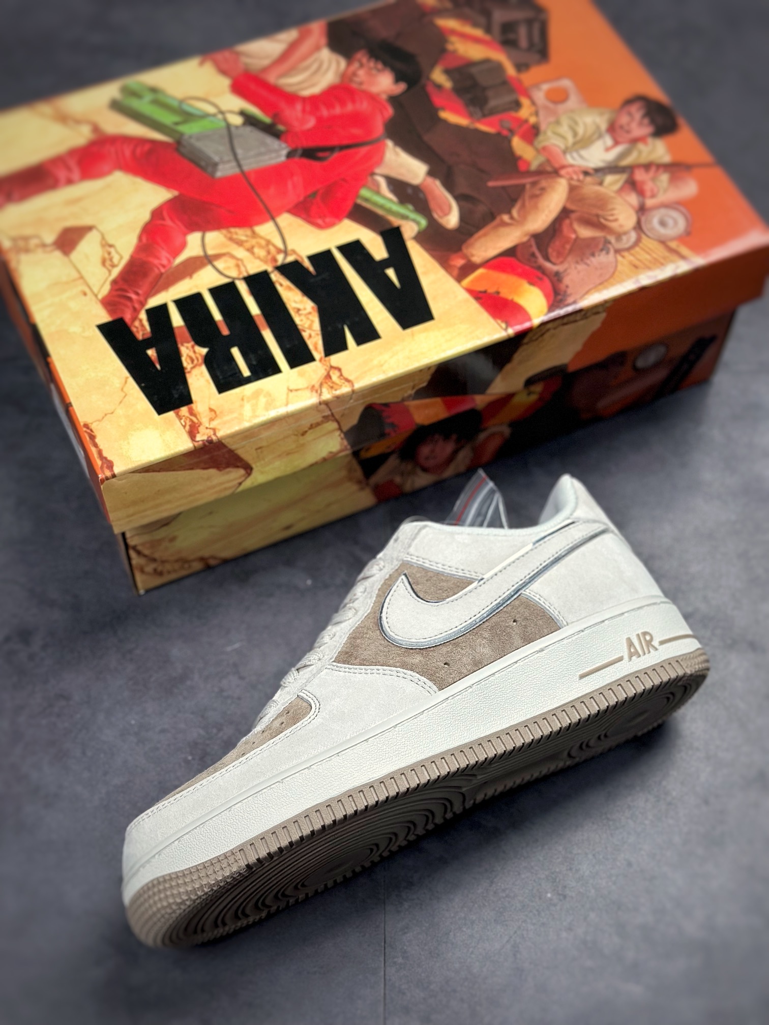 250 Nike Air Force 1 Low 07 大友克洋麂皮卡其灰 DQ3966-183