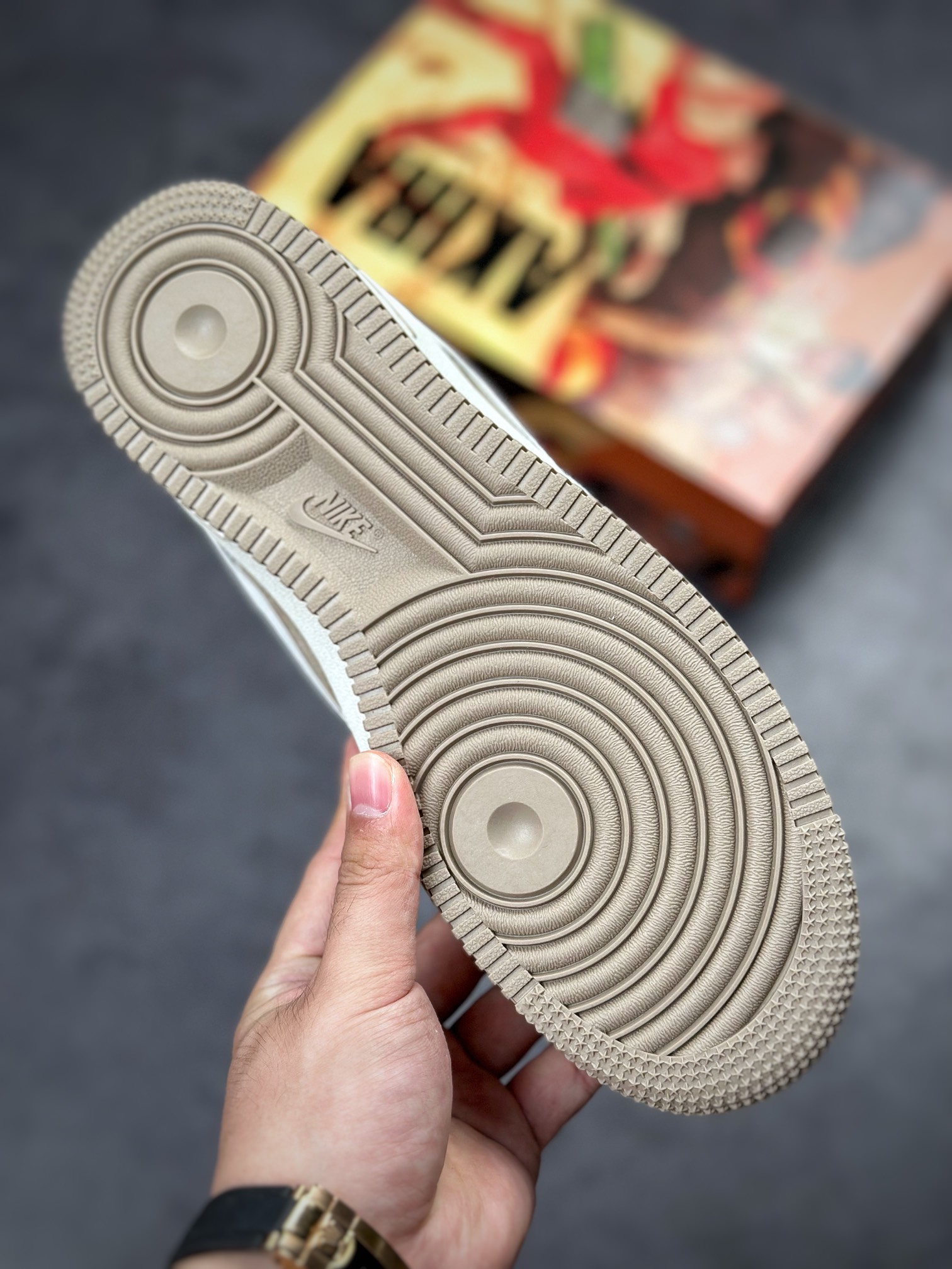 250 Nike Air Force 1 Low 07 大友克洋麂皮卡其灰 DQ3966-183
