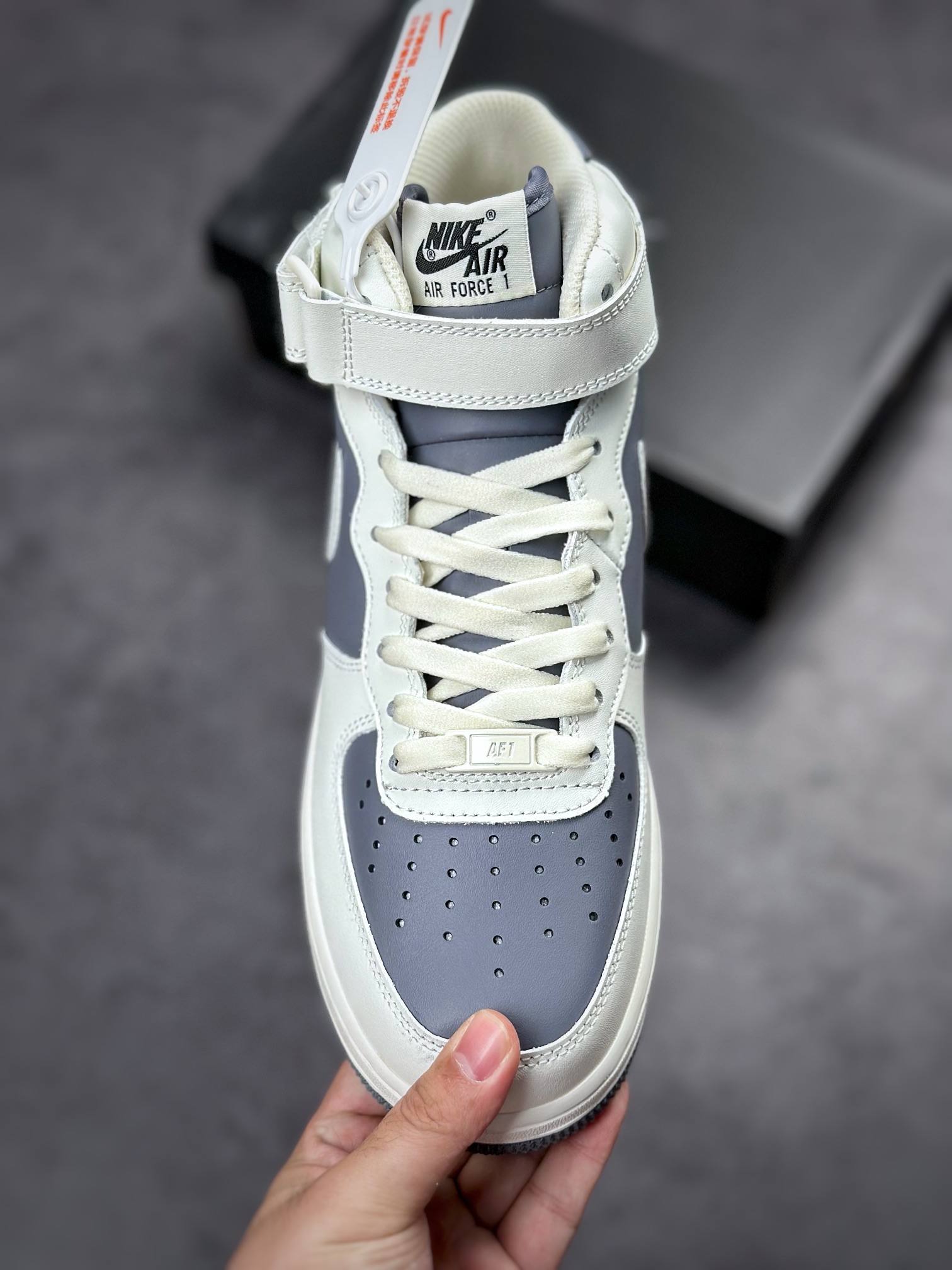 230 Nike Air Force 1 Mid 米白灰LZ6819-609