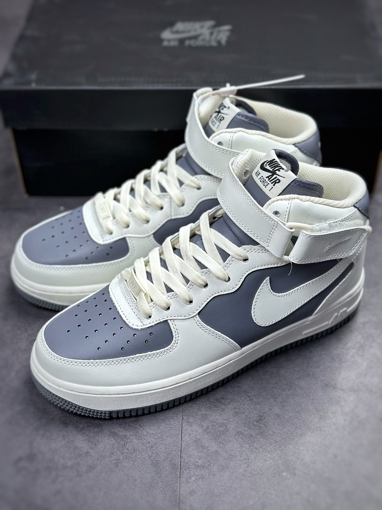 230 Nike Air Force 1 Mid 米白灰LZ6819-609