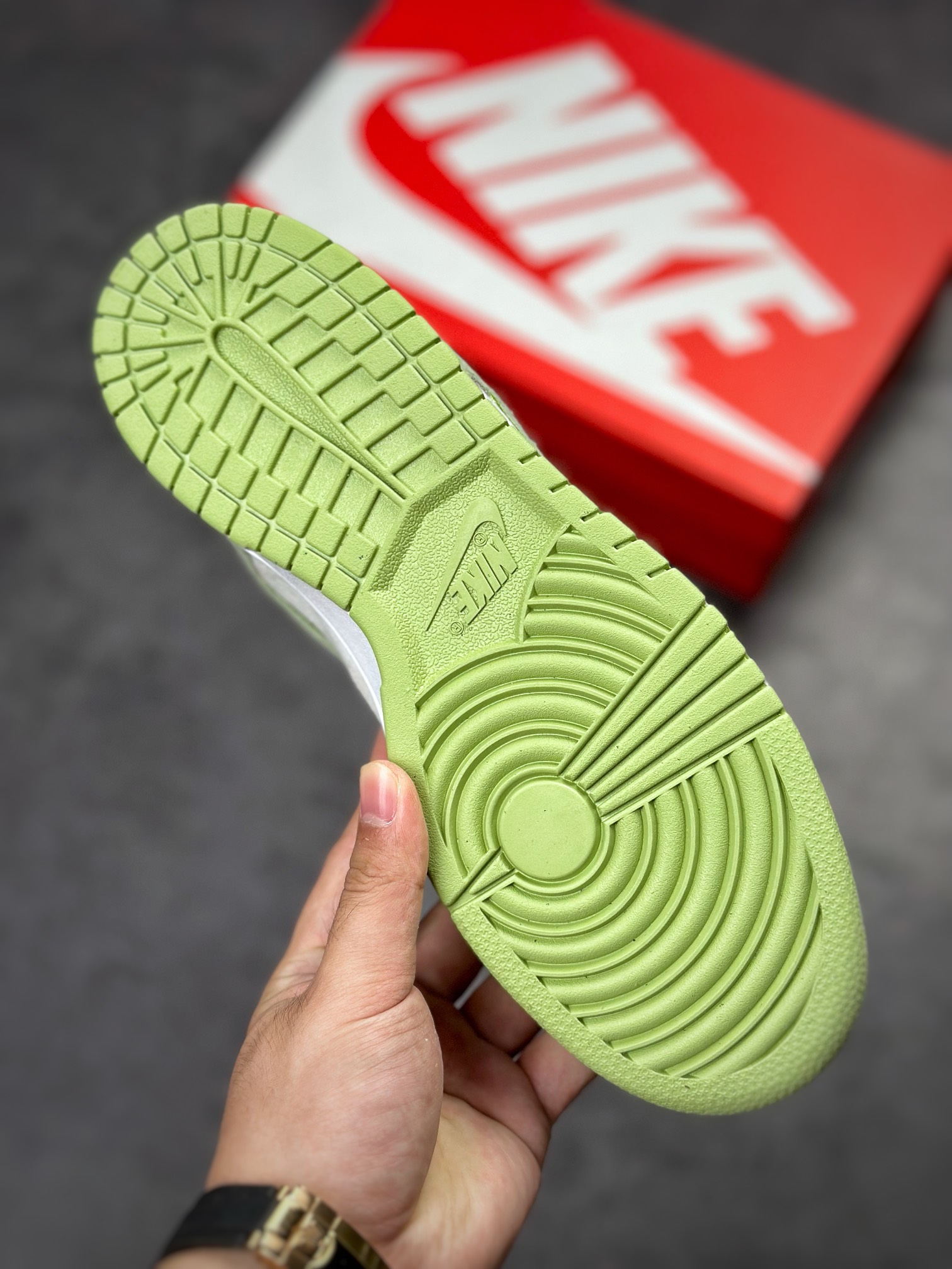 180 NIKE SB Dunk Low 白绿丝绸 DQ7579-300