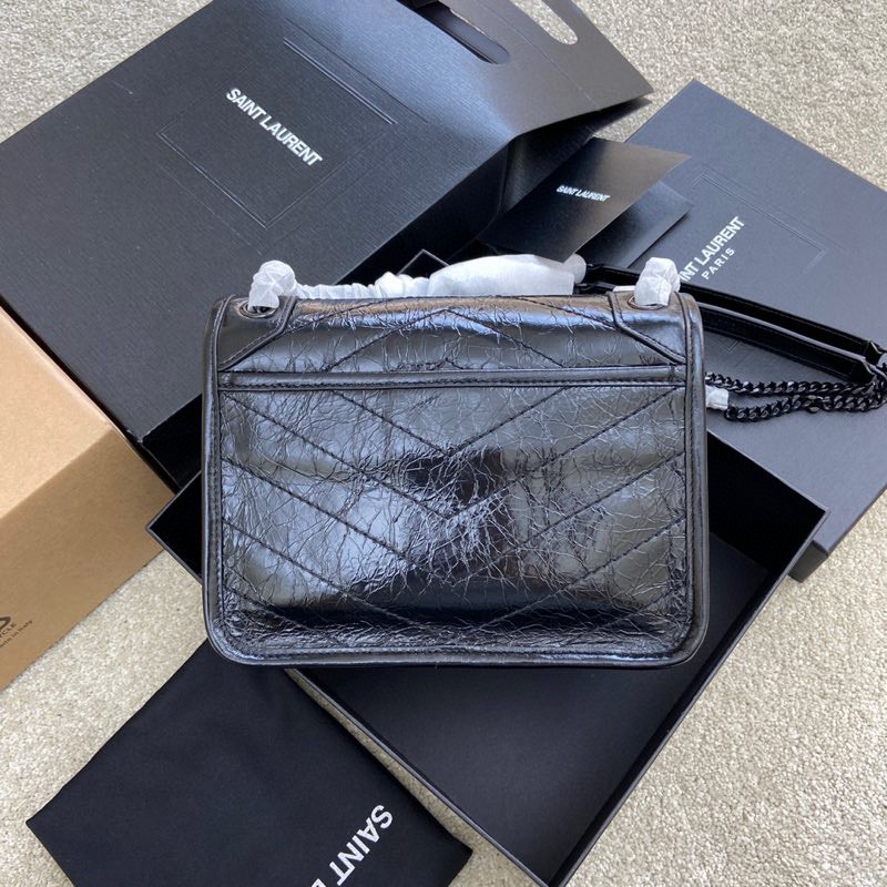 Saint Laurent 油腊黑皮/枪链 NIKI～22cm 爆裂纹 超多明星 同款