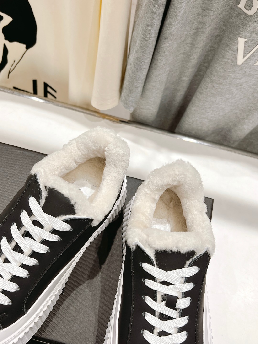 Stylish 2022 Kids’ White Shoes with Imported Wool and Cattle Skin – Top Factory Quality - 图片 7