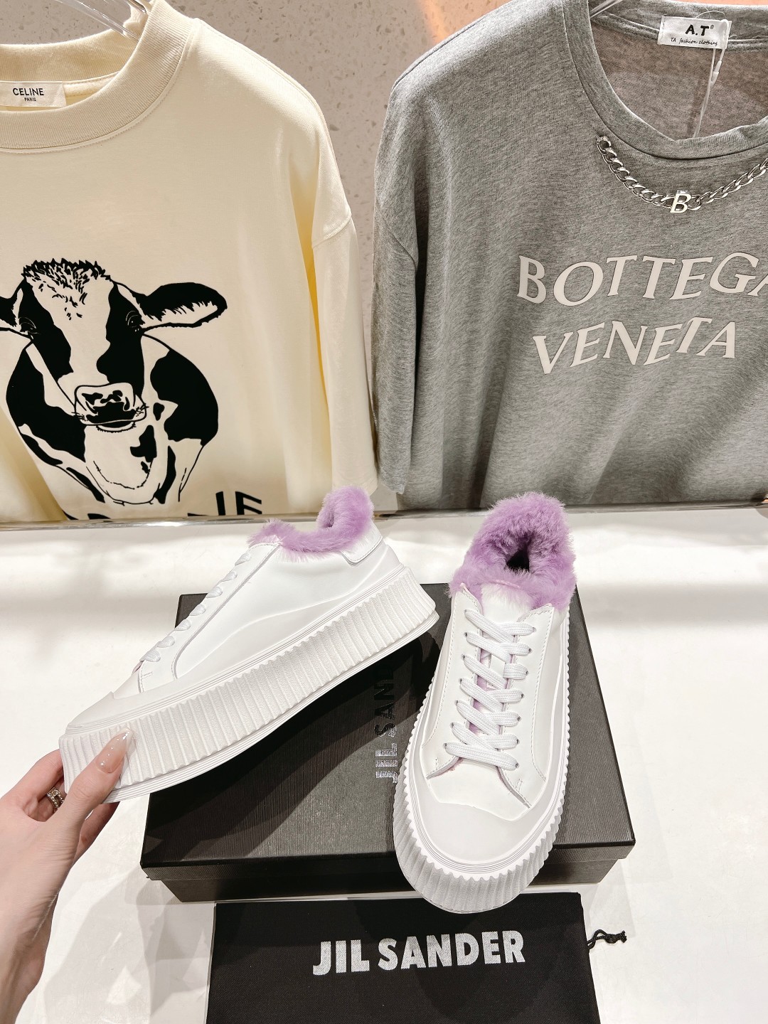 Stylish 2022 Kids’ White Shoes with Imported Wool Lining – Top Quality! - 图片 3