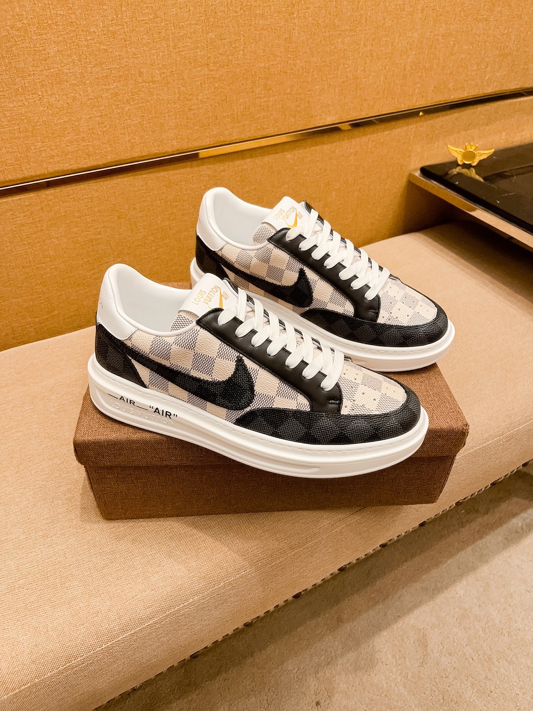 NO:272659,【LV】 Louis Vuitton men's shoes high-end brand Official website 11's latest masterpiece upper is made of imported Italian cowhide with comfortable and breathable inner original non-slip and wear-resistant outsole, making walking more convenient and comfortable!  Exclusive new style, amazing work, beautiful 11 ​​replica [color] compared to the official quality!  Create a fashionable personality to set off your uniqueness!  Must-have for trendy men! Classic size: 38-44 Color Multi-color optional, louis vuitton, louis vuitton, cowhide19860909【LV】路易威登 男鞋高端品牌 官网11最新力作鞋面采用意大利进口头层牛皮搭配舒适透气内里原版防滑耐磨大底制作,让行走更加便捷舒适！独家新款,惊世之作,与官方的质量相比美的11复刻[色]！打造时尚个性衬托你的与众不同！潮男必备!经典尺码:38-44 颜色 多色可选,,louis vuitton,louis vuitton,cowhide,Men's shoes