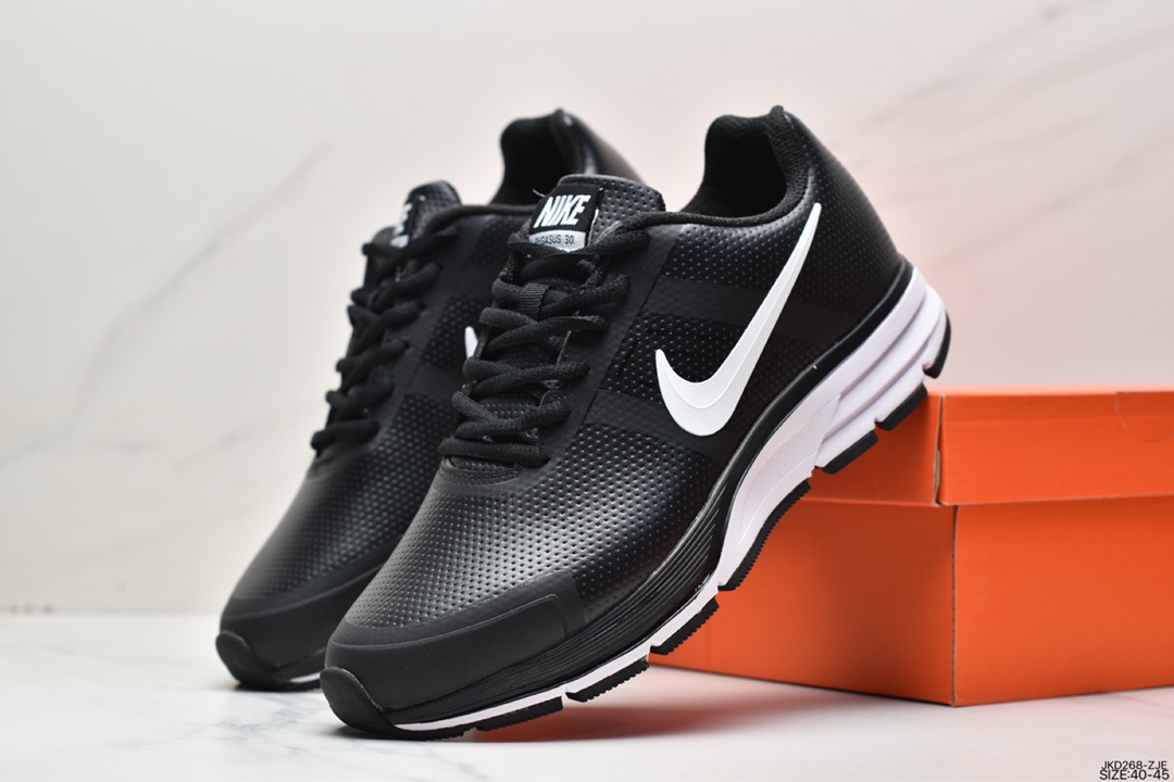 160 Nike Air Zoom Winflo +30 登月皮面透气专业跑步鞋 803268-100
