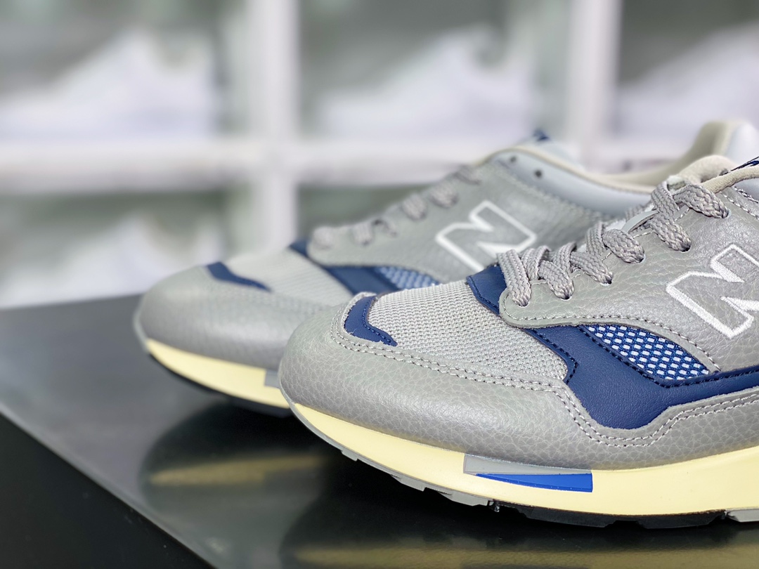 NB Made in UK M1500 high-end British series low-top jogging shoes ”40th Anniversary Gray Navy” M1500UKF