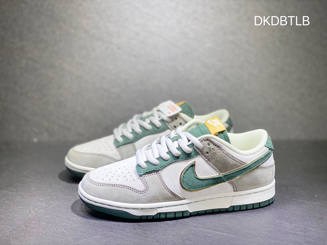 220 Nike SB dunk Low 大友克洋 低帮休闲运动滑板板鞋 LF0039-011