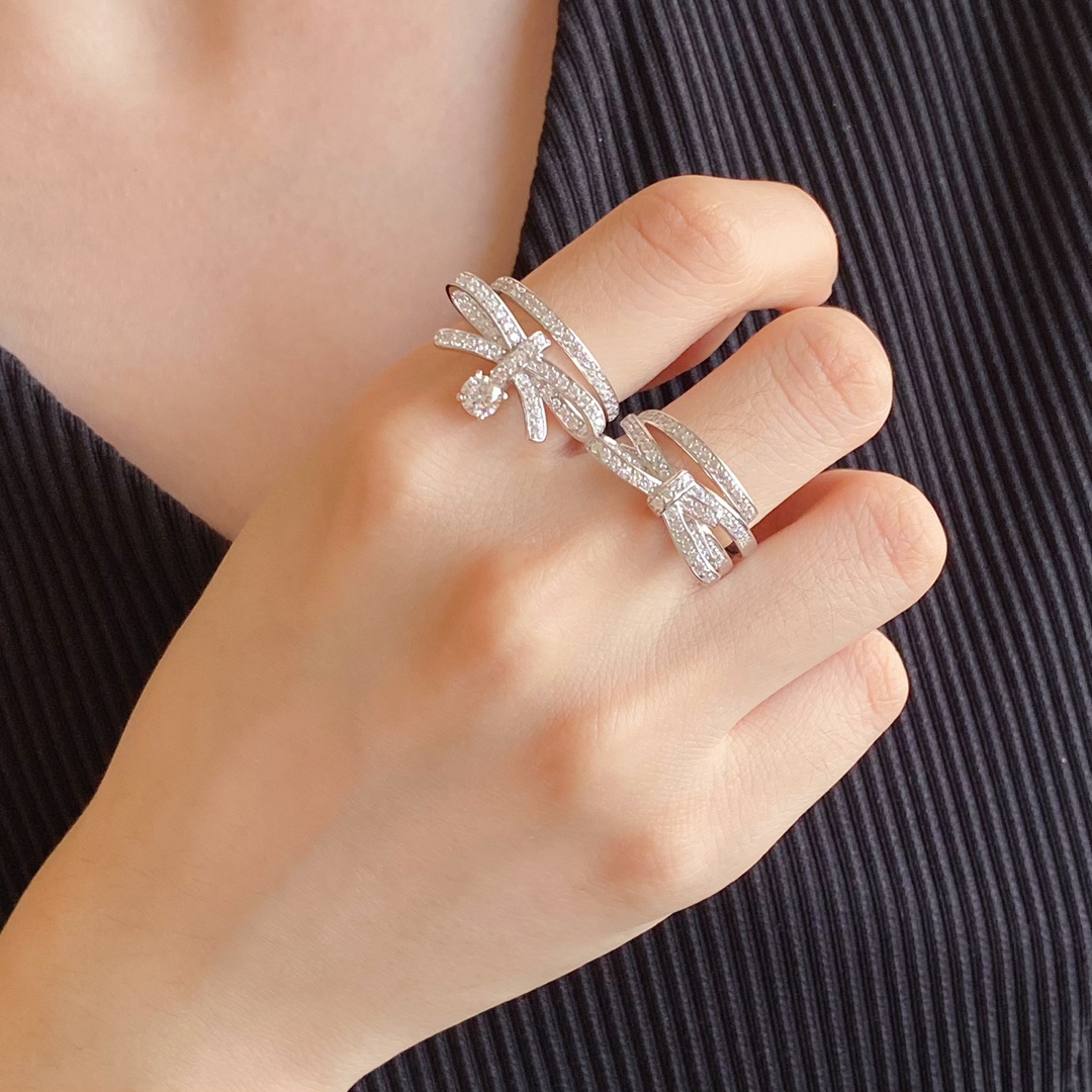  9️⃣2️⃣5️⃣ （码数5678）香奈儿蝴蝶结戒指💍全新RUBAN系列高级珠宝作品 线条灵动的蝴蝶结