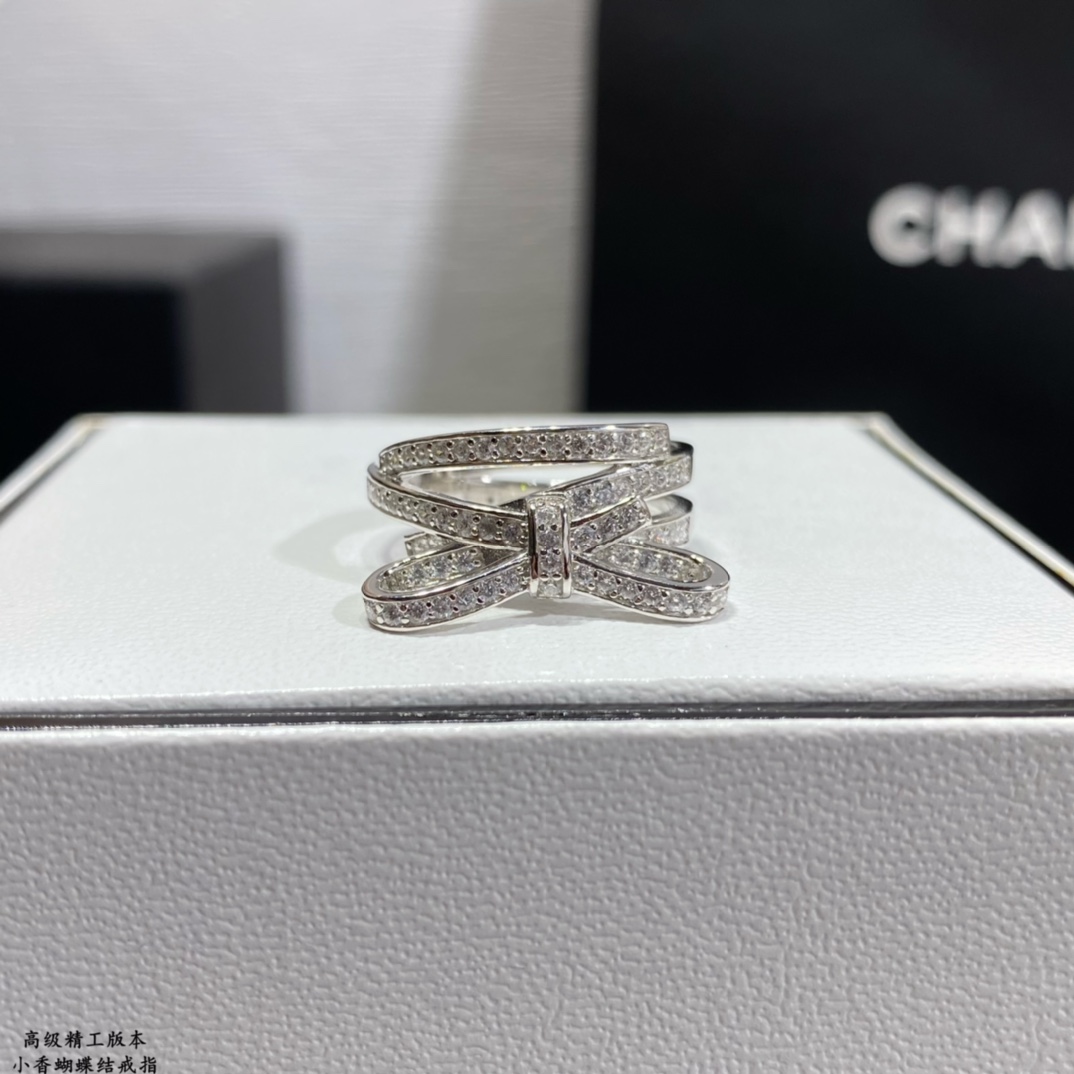  9️⃣2️⃣5️⃣ （码数5678）香奈儿蝴蝶结戒指💍全新RUBAN系列高级珠宝作品 线条灵动的蝴蝶结