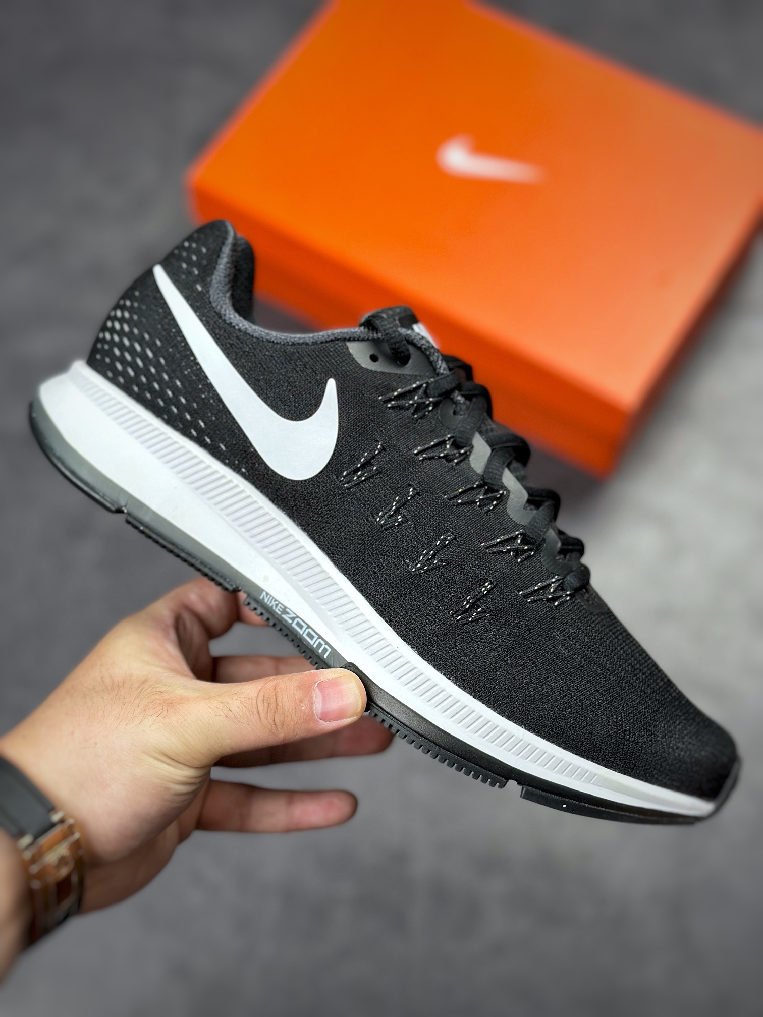 180 Nike Air Zoom Pegasus 33 登月33代 经典回归 831352-001