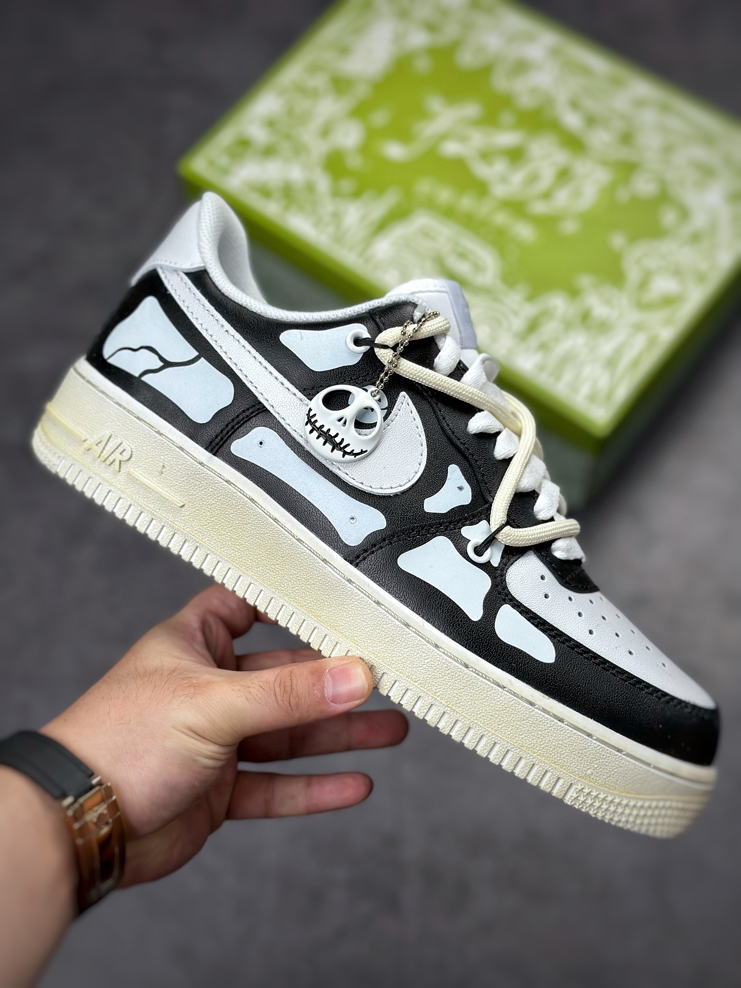 250 Nike Air Force 1 Low 07 骷髅脚趾黑白 CW2288-111