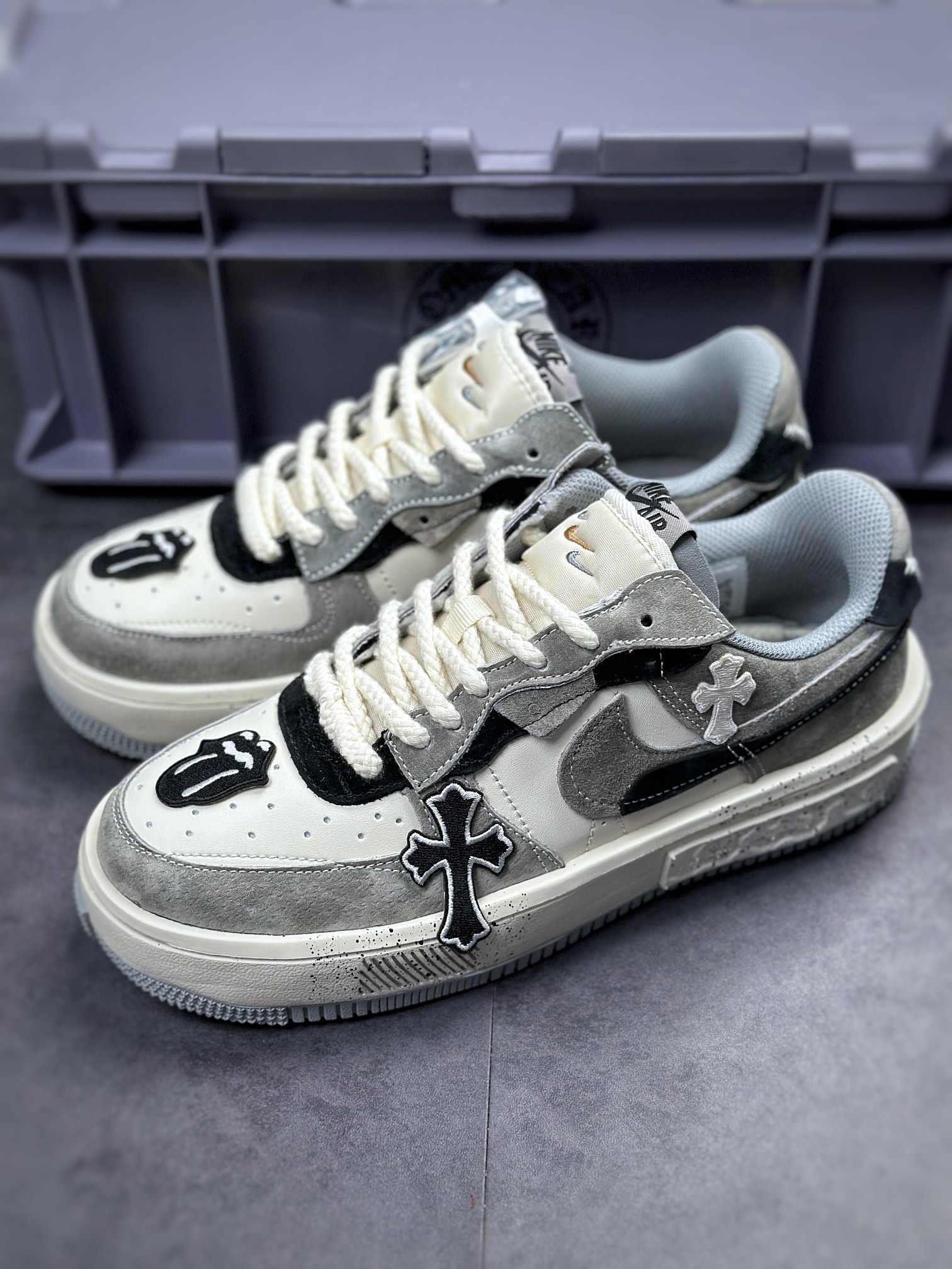 350 Nike Air Force 1 Shadow 灰白马克龙