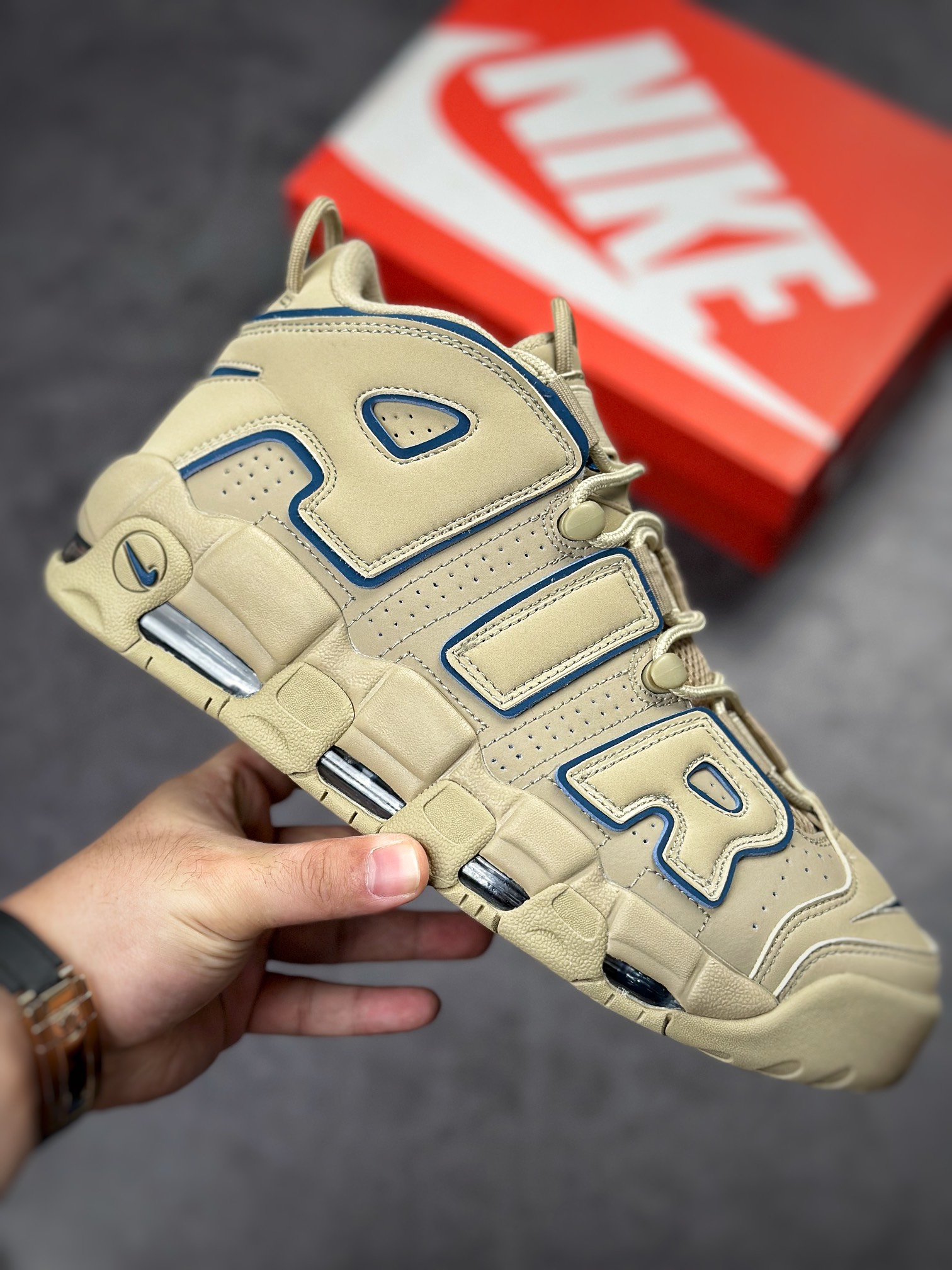 260 Air More Uptempo 代表着历史最高版本皮蓬 DV6993-200