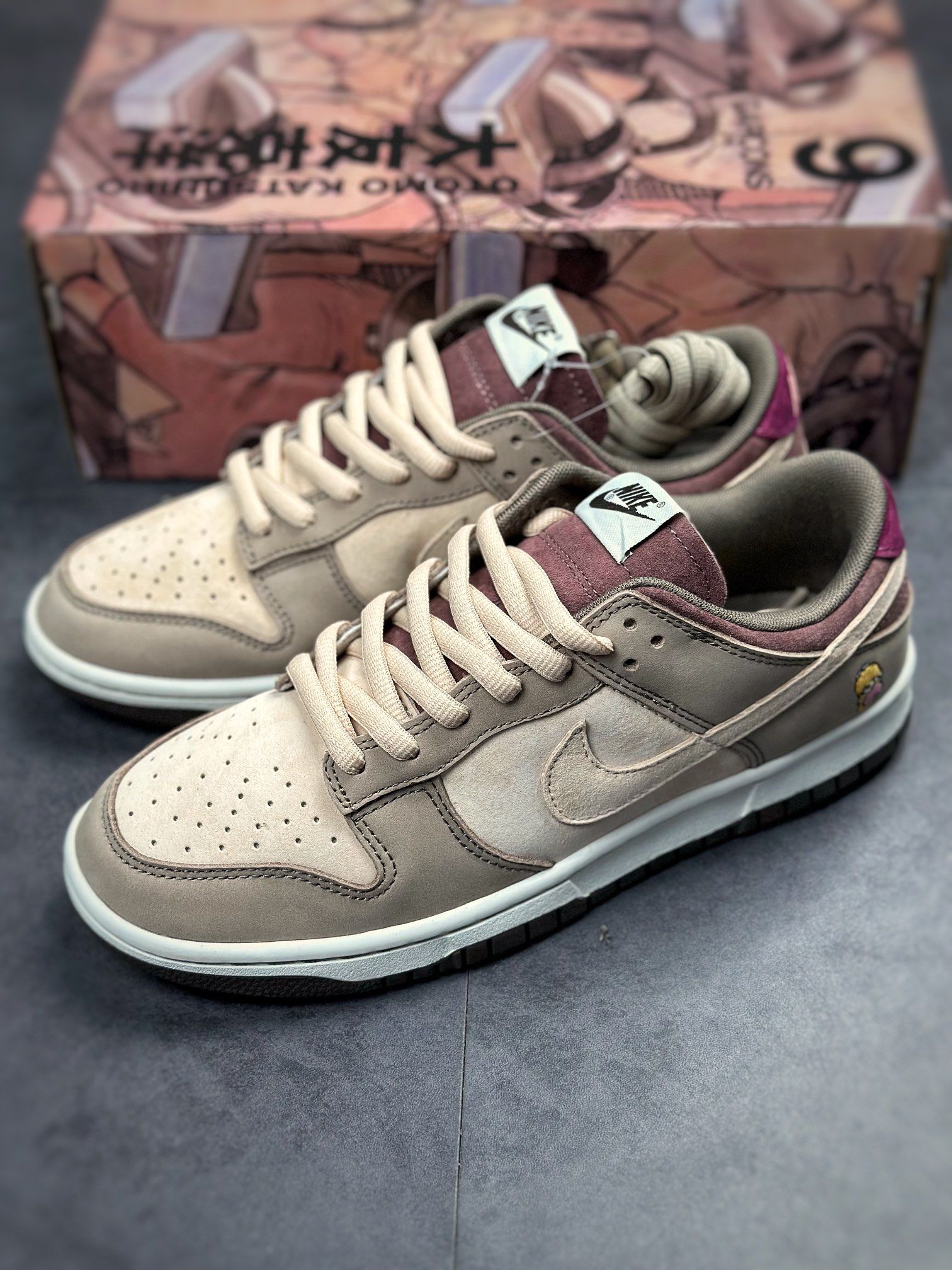 300 Otomo Katsuhiro x Nike SB Dunk Low "Steamboy OST" 大友克洋 LF0039-030