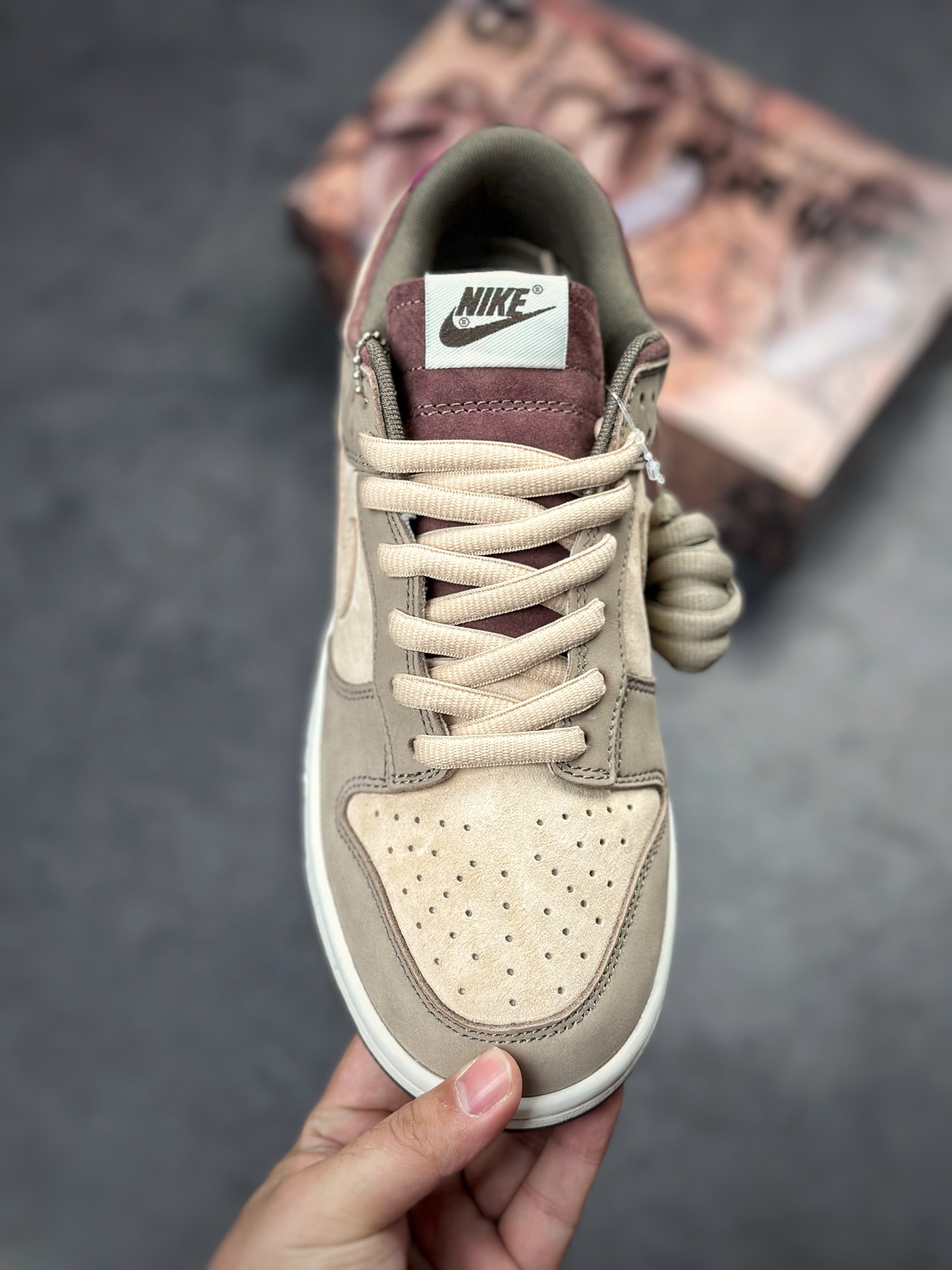 300 Otomo Katsuhiro x Nike SB Dunk Low "Steamboy OST" 大友克洋 LF0039-030