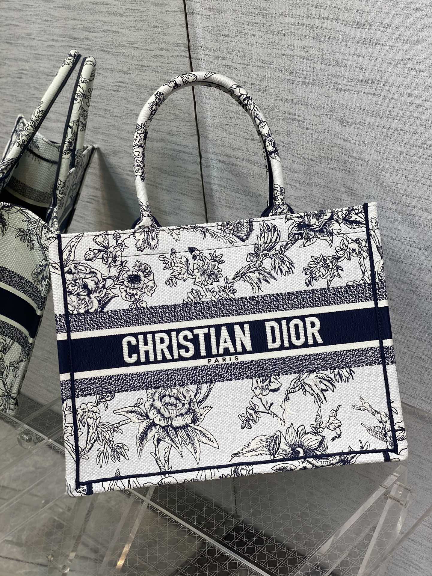 DIOR Medium Tote Embroidered Garden Handbag