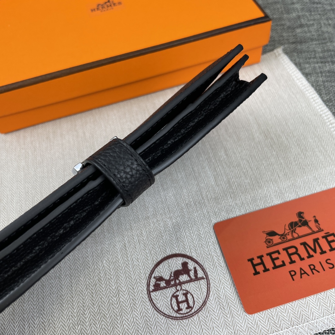 【Hermes 原版皮】。
爱马仕女士新款纯色皮革内拉链口袋竖款钱包 
💋专柜对版复刻，内有原厂代工码
