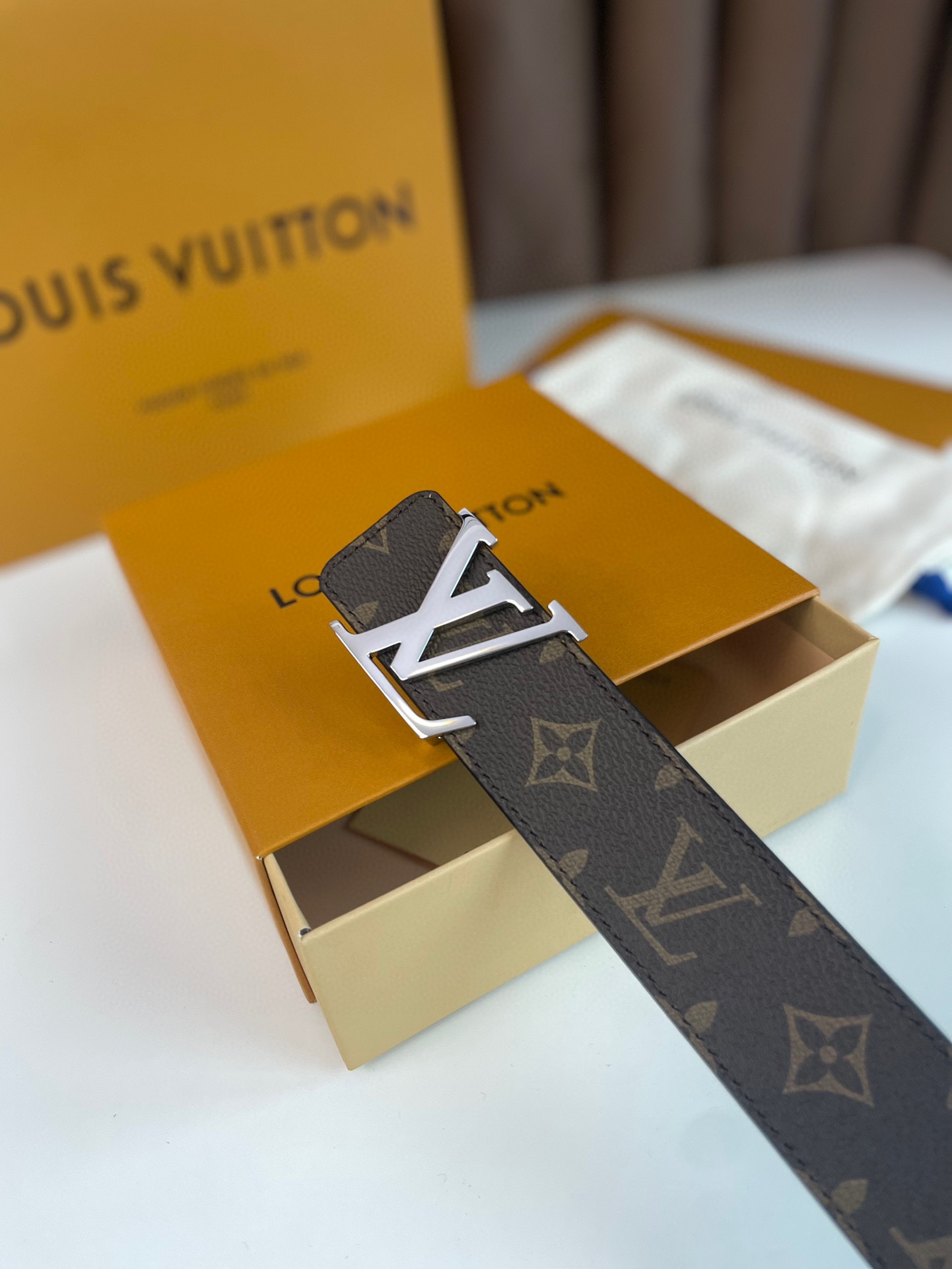 Louis Vuitton Haute Couture Haute Couture Ready-to-Wear Clothing Dress 4
