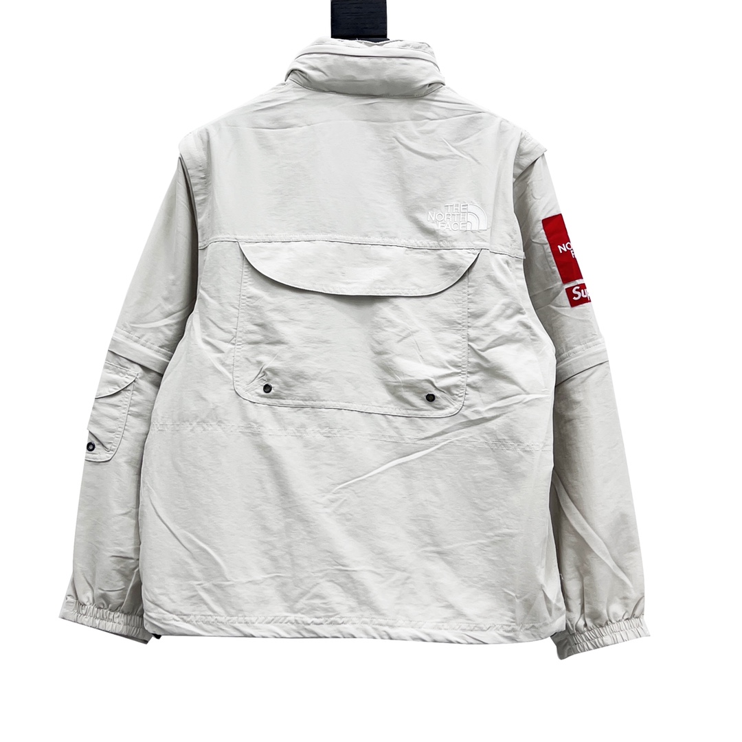 400 Supreme TNF联名 多口袋可拆卸工装外套 TNF作为每一季不可或缺的联名