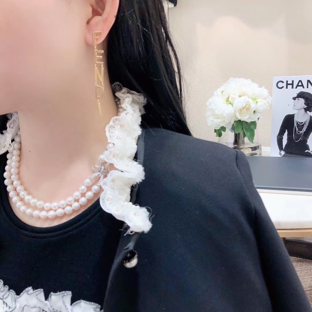 펜디 F 레터 귀걸이 상세 이미지 8