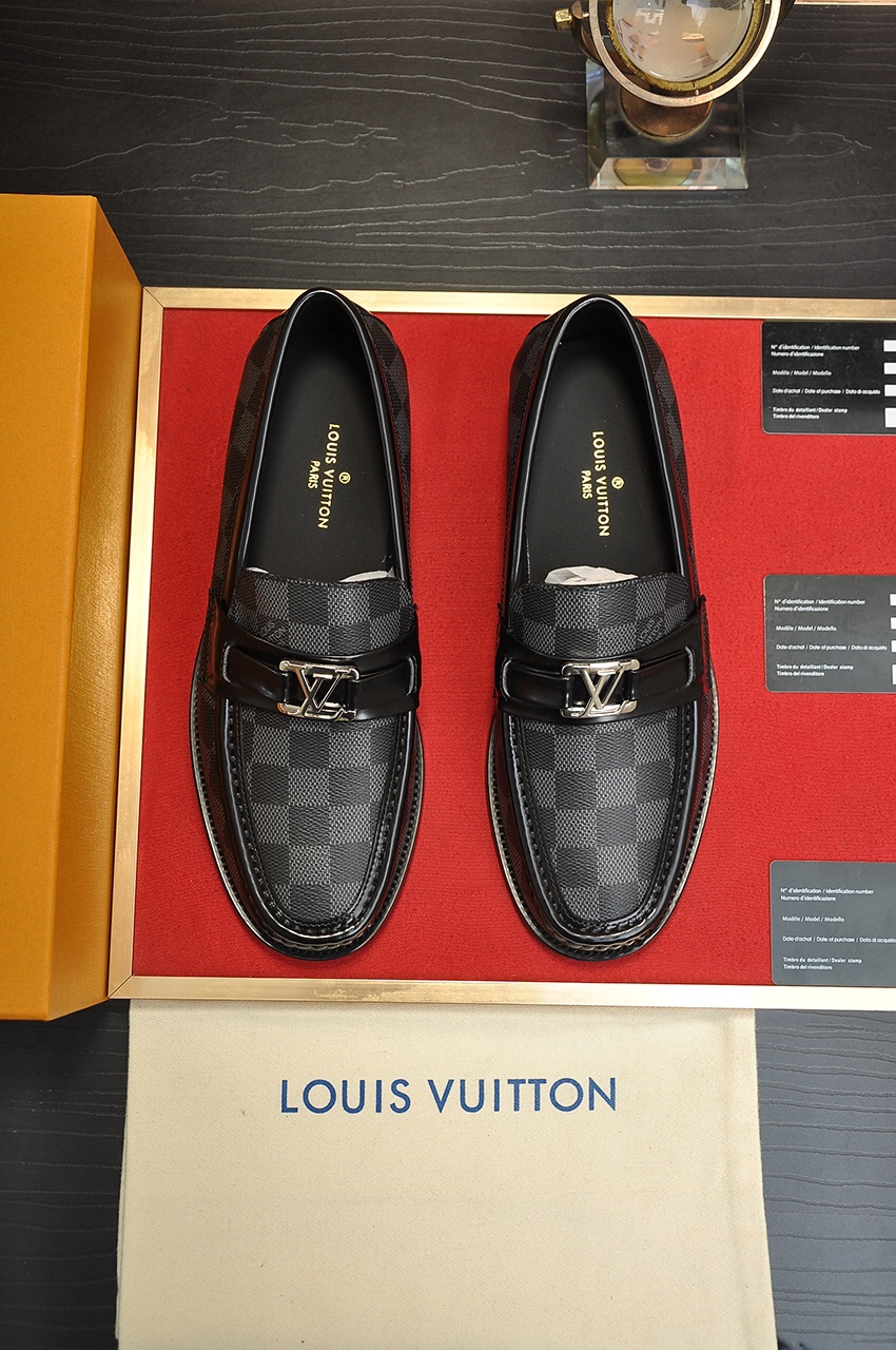 Louis Vuitton Koeienhuid Echt leer Rubber