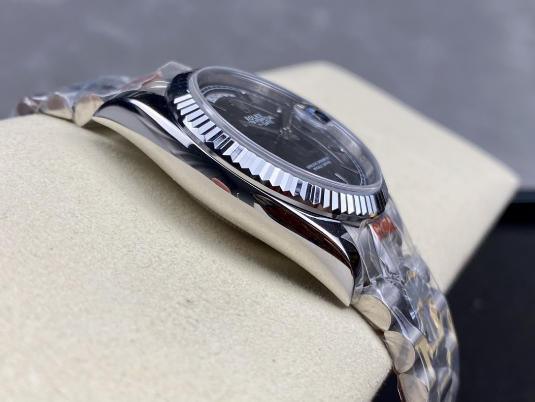 SK厂 劳力士Rolex 双历 星期日志型 36mm 自動巻き機械式腕時計