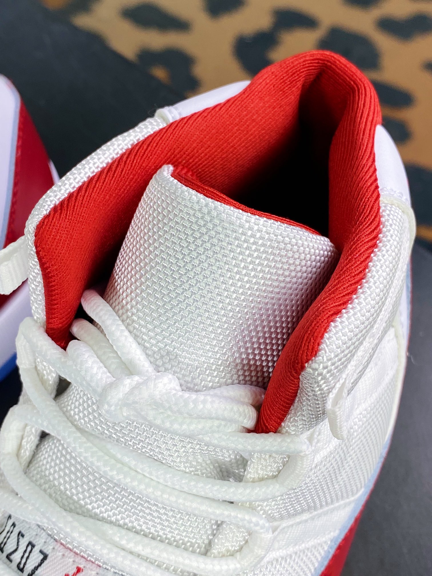 320 Air Jordan 11 Retro High”Cherry”AJ11代篮球鞋“白红樱桃”CT8012-116