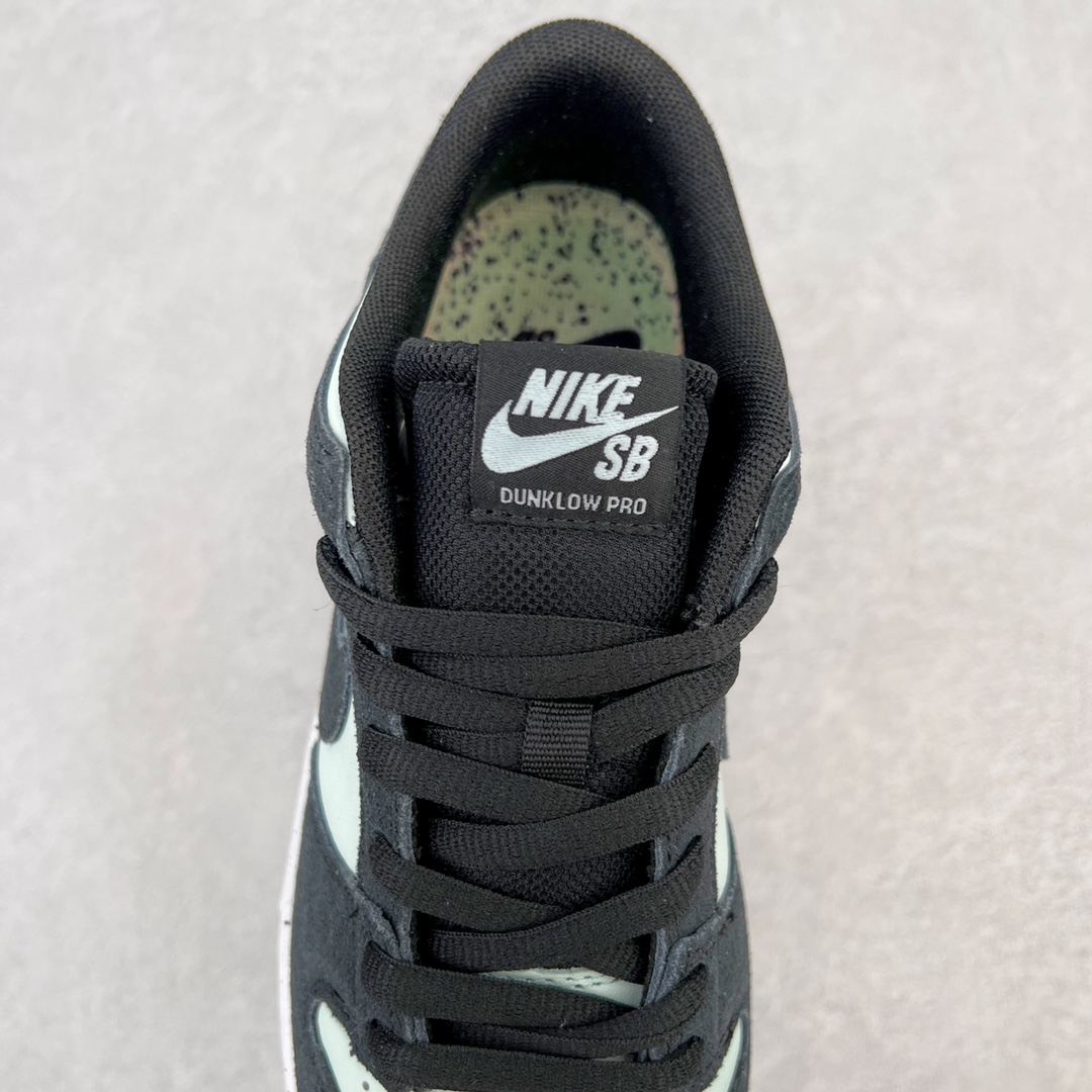 图片[5]-💰260 ＃CF纯原 NK Dunk Low 黑绿钻石 854866-003 大厂出品 极力推荐 原装头层材料 独家版型蒸餾加工帶來的是更好的视觉和脚感体验大厂纯原品质出货 清洁度 电绣工艺 皮料切割干净无任何毛边 细节完美 尺码：39 40 40.5 41 42 42.5 43 44 44.5 45 编码：by3936030-运动鞋