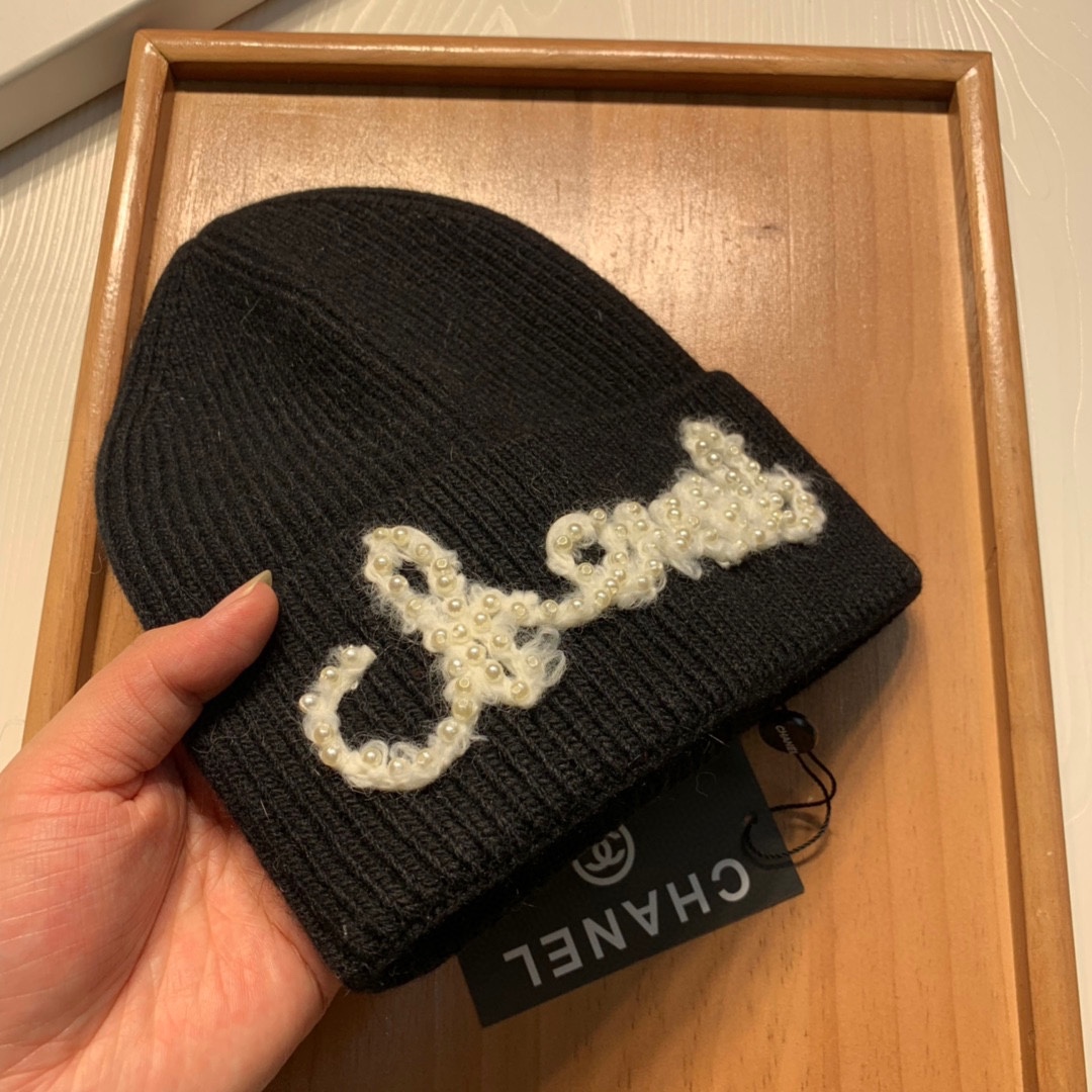 🌹。C家。【羊毛单帽】客供小羊毛！珍贵典藏的灵魂帽子！客供色纱.每个颜色都非常好看！经典！手感软腻.70