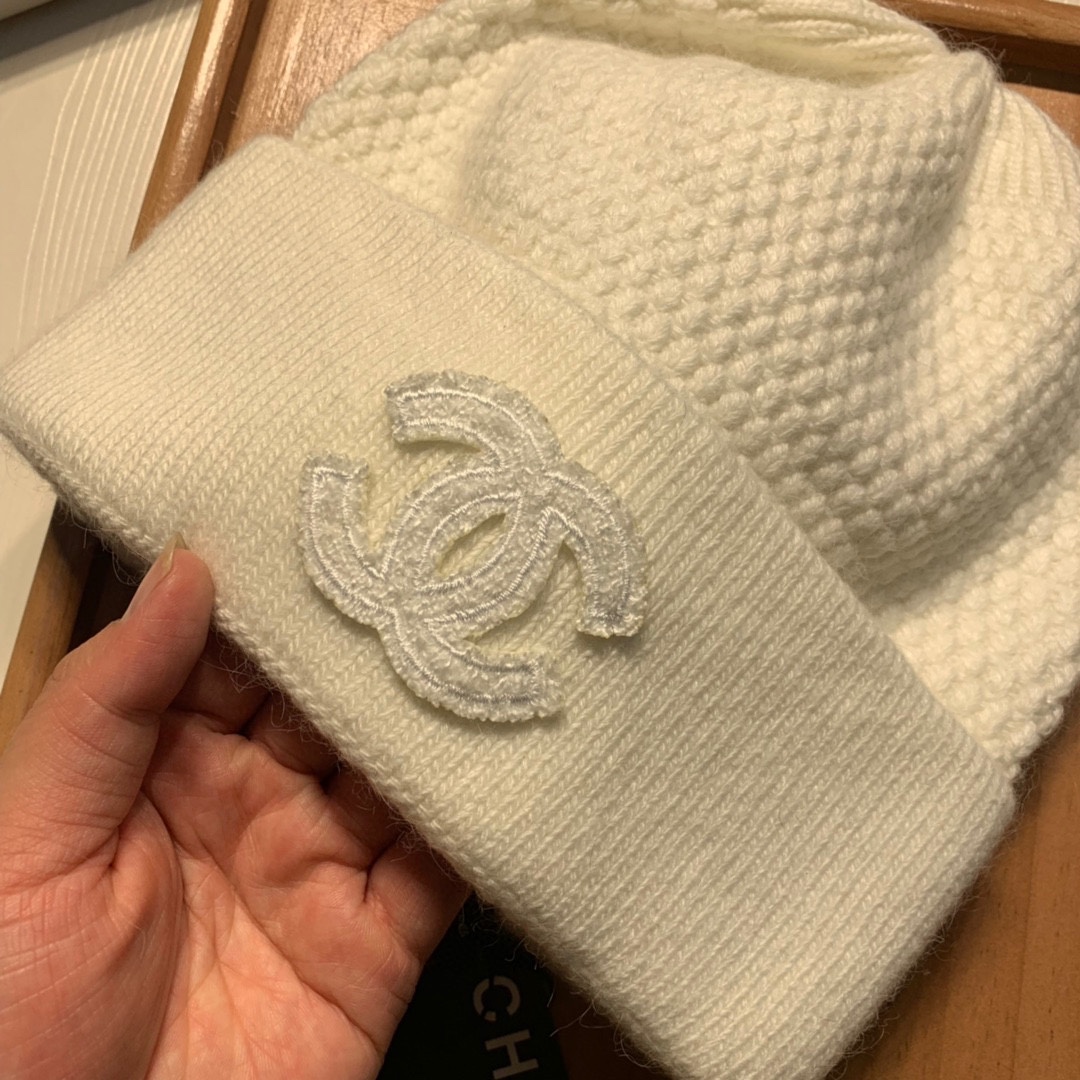 🌹。C家。【羊毛单帽】客供小羊毛！珍贵典藏的灵魂帽子！客供色纱.每个颜色都非常好看！经典！手感软腻.70