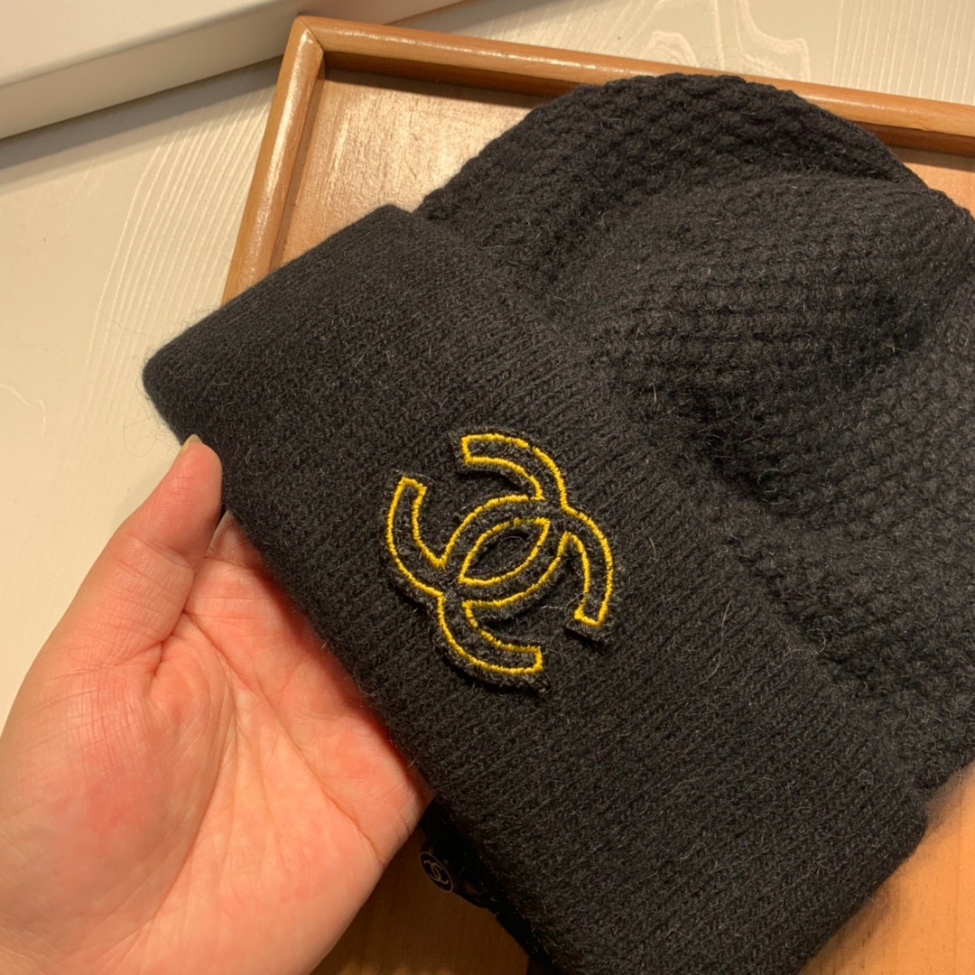 🌹。C家。【羊毛单帽】客供小羊毛！珍贵典藏的灵魂帽子！客供色纱.每个颜色都非常好看！经典！手感软腻.70