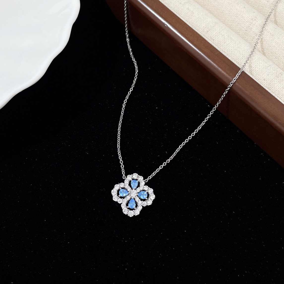 新增红宝、蓝宝、黄宝