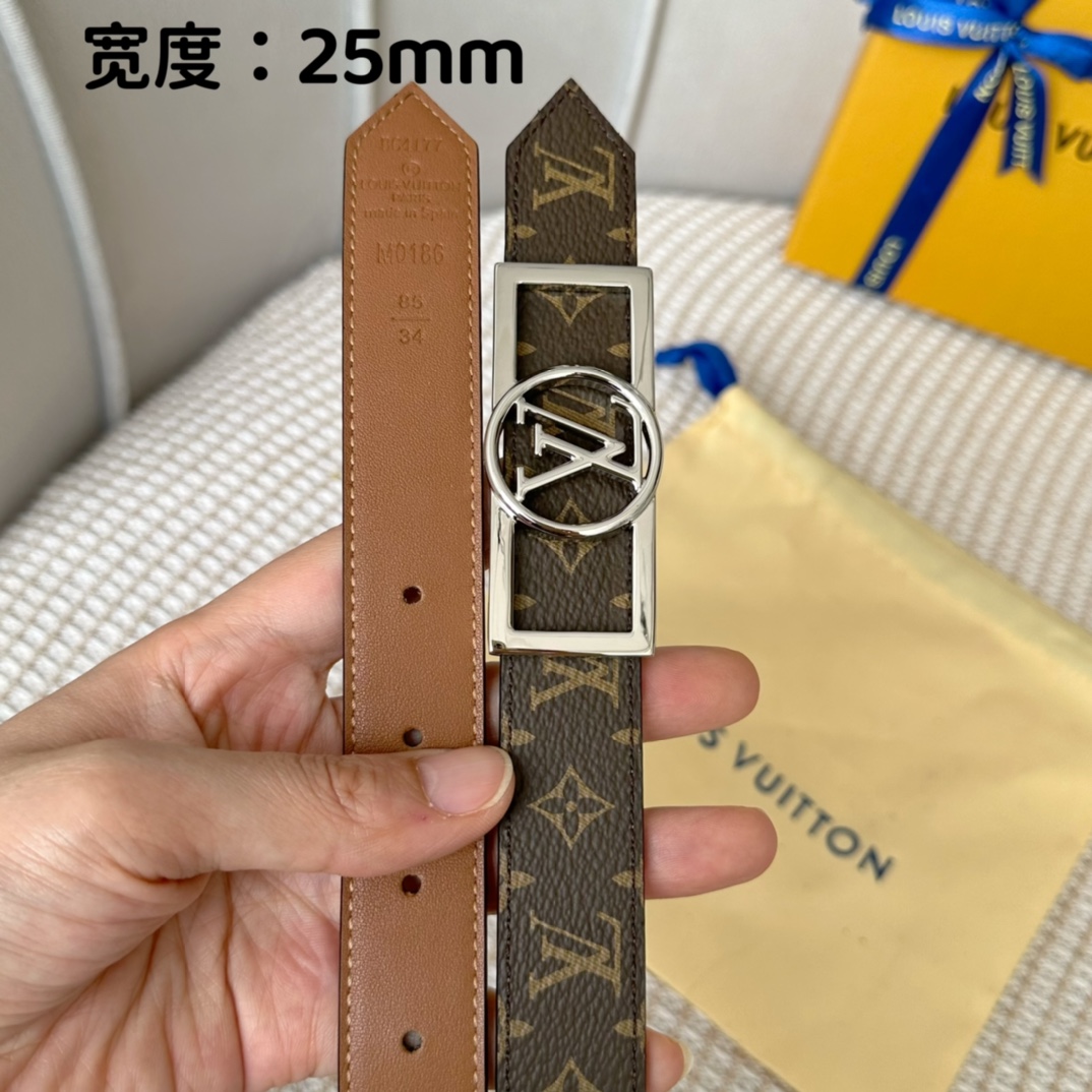 寬25mmL0UISVUITT0N女士原單腰帶寬度25毫米雙面可用一面帆布一面進口平紋小牛皮搭配細緻華麗