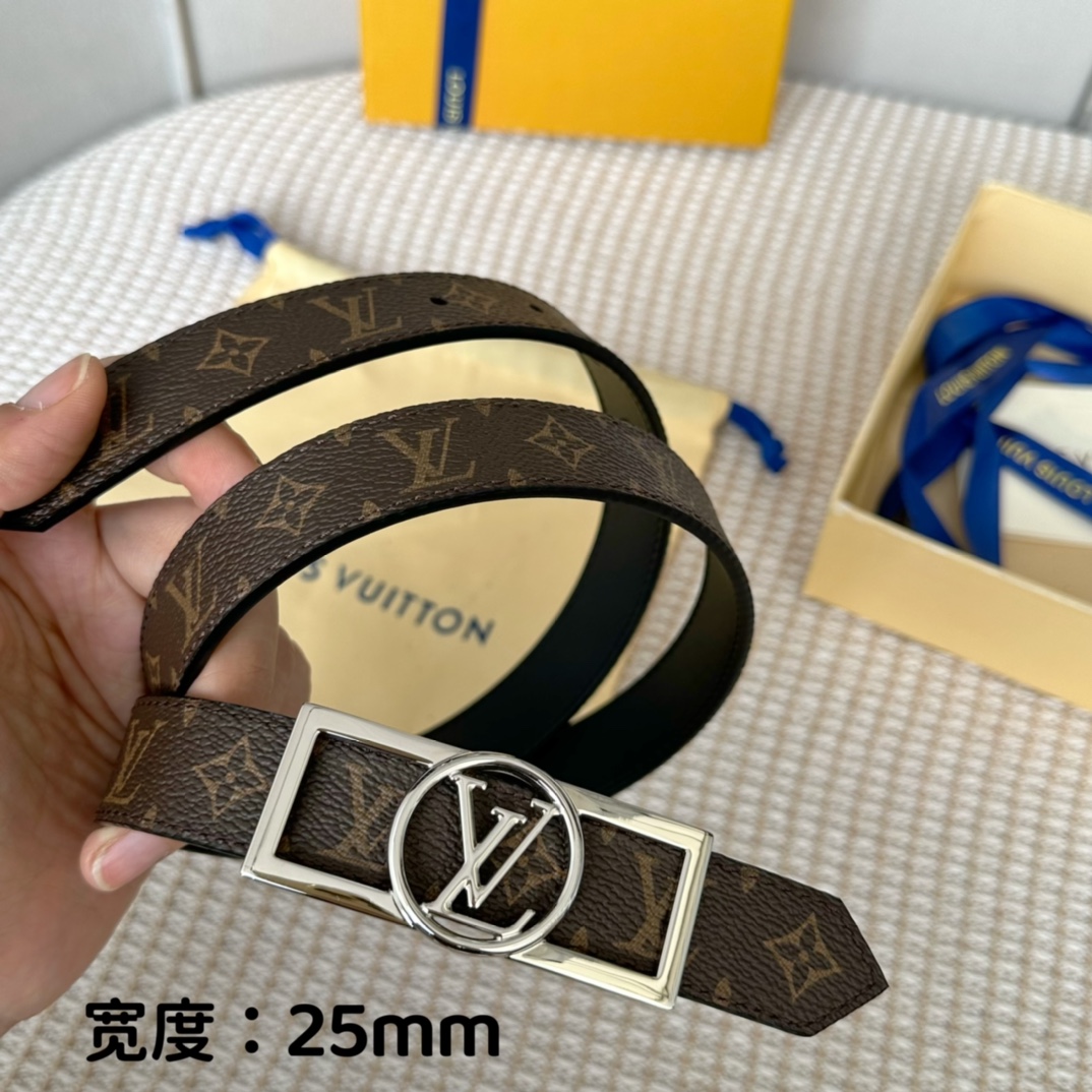 寬25mmL0UISVUITT0N女士原單腰帶寬度25毫米雙面可用一面帆布一面進口平紋小牛皮搭配細緻華麗