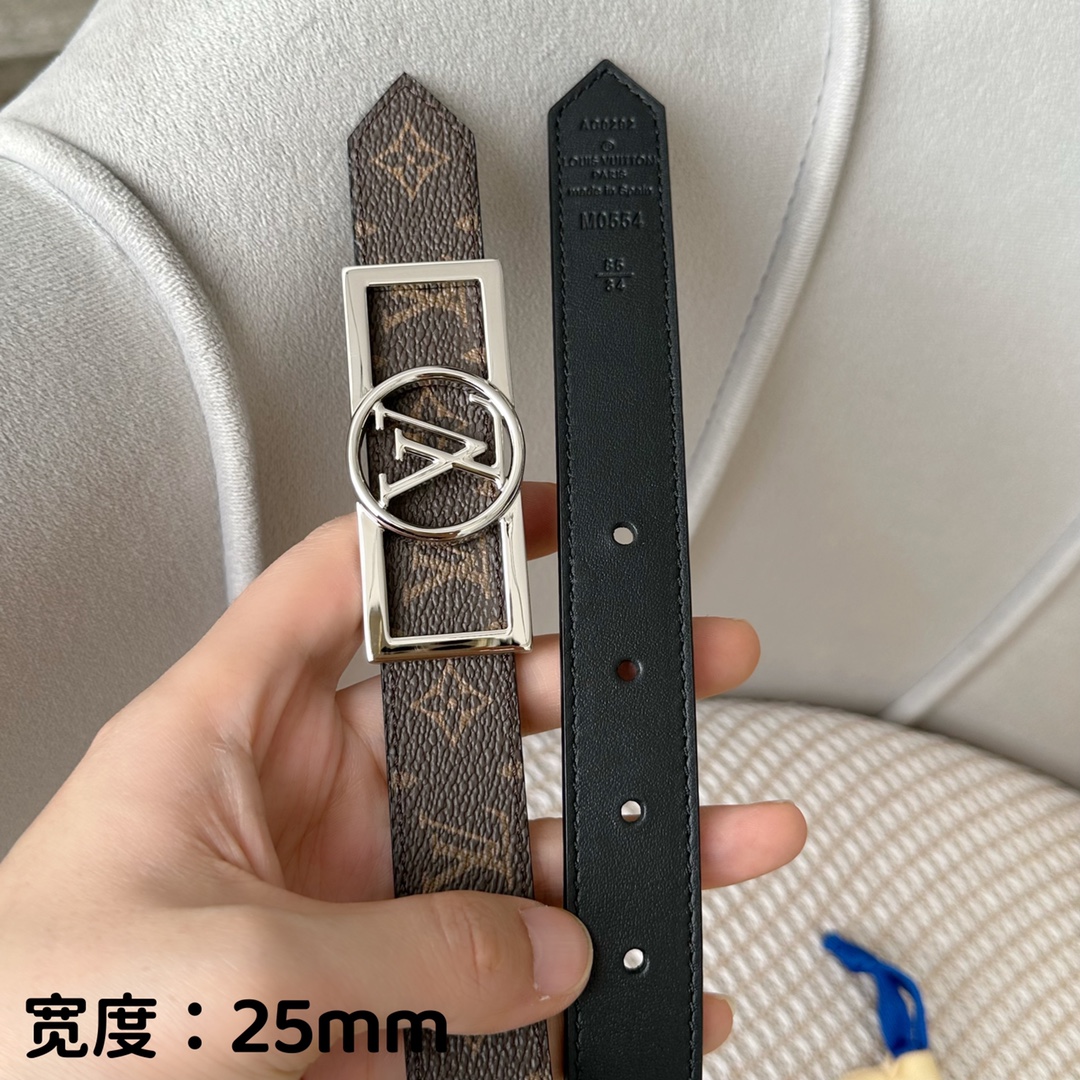 寬25mmL0UISVUITT0N女士原單腰帶寬度25毫米雙面可用一面帆布一面進口平紋小牛皮搭配細緻華麗