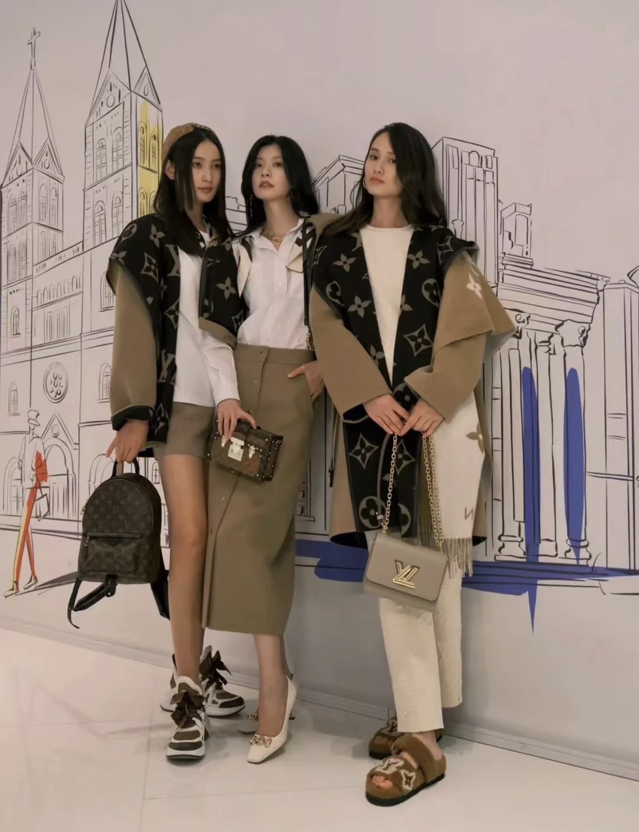 Elegant Black Gold Women’s Clothing Set: Versatile, Chic, and Stylish