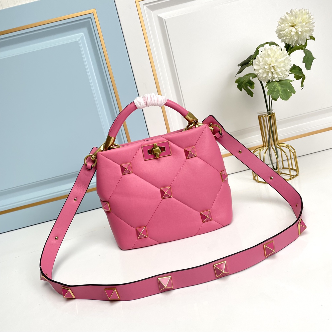 [Valentino Women