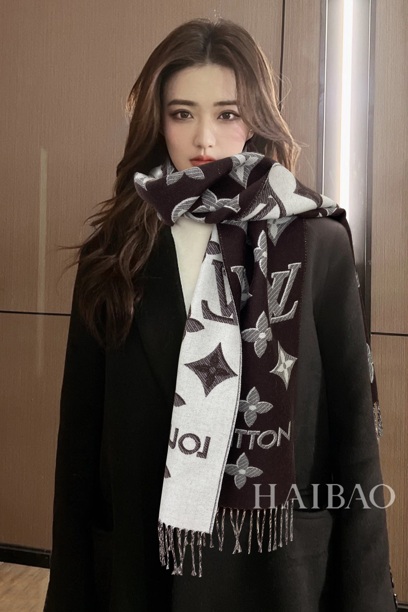 Louis Vuitton Scarf Shawl Wool